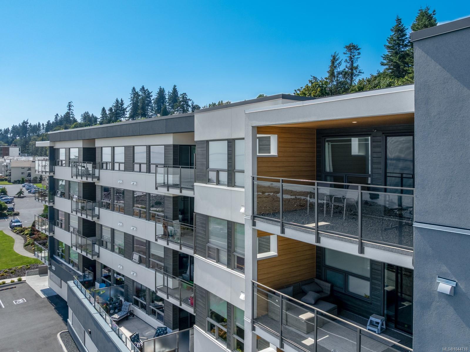 536 Island Hwy S #505