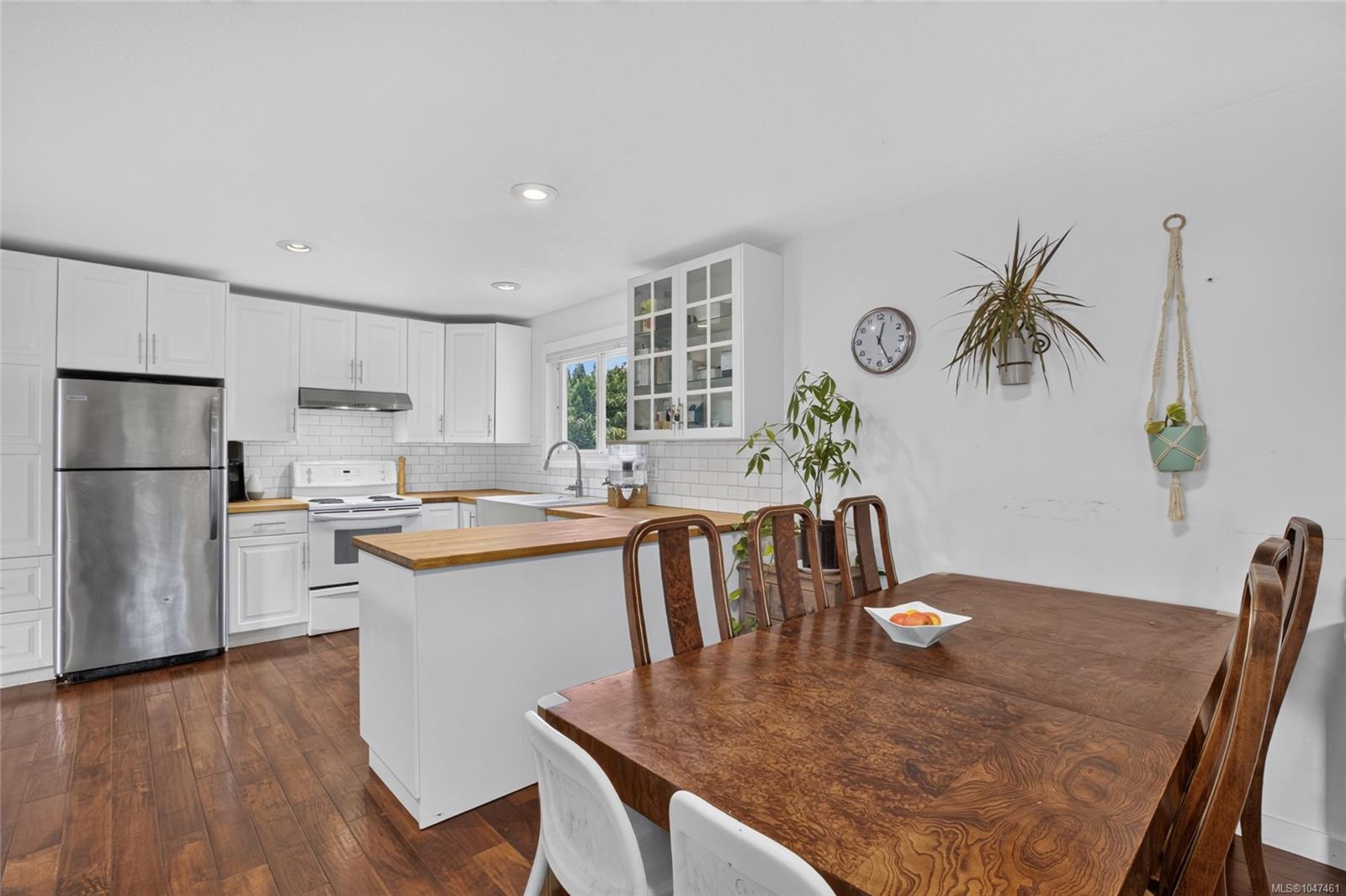 568 Salish St