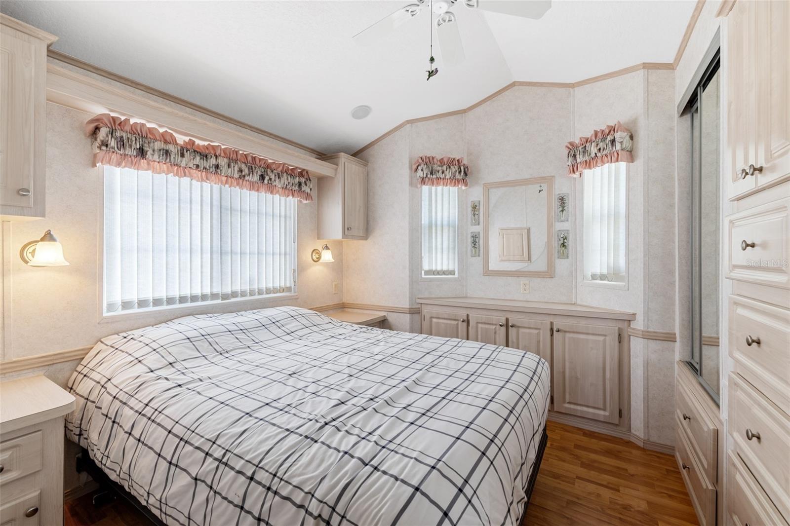 1475 FLAMINGO DR #26