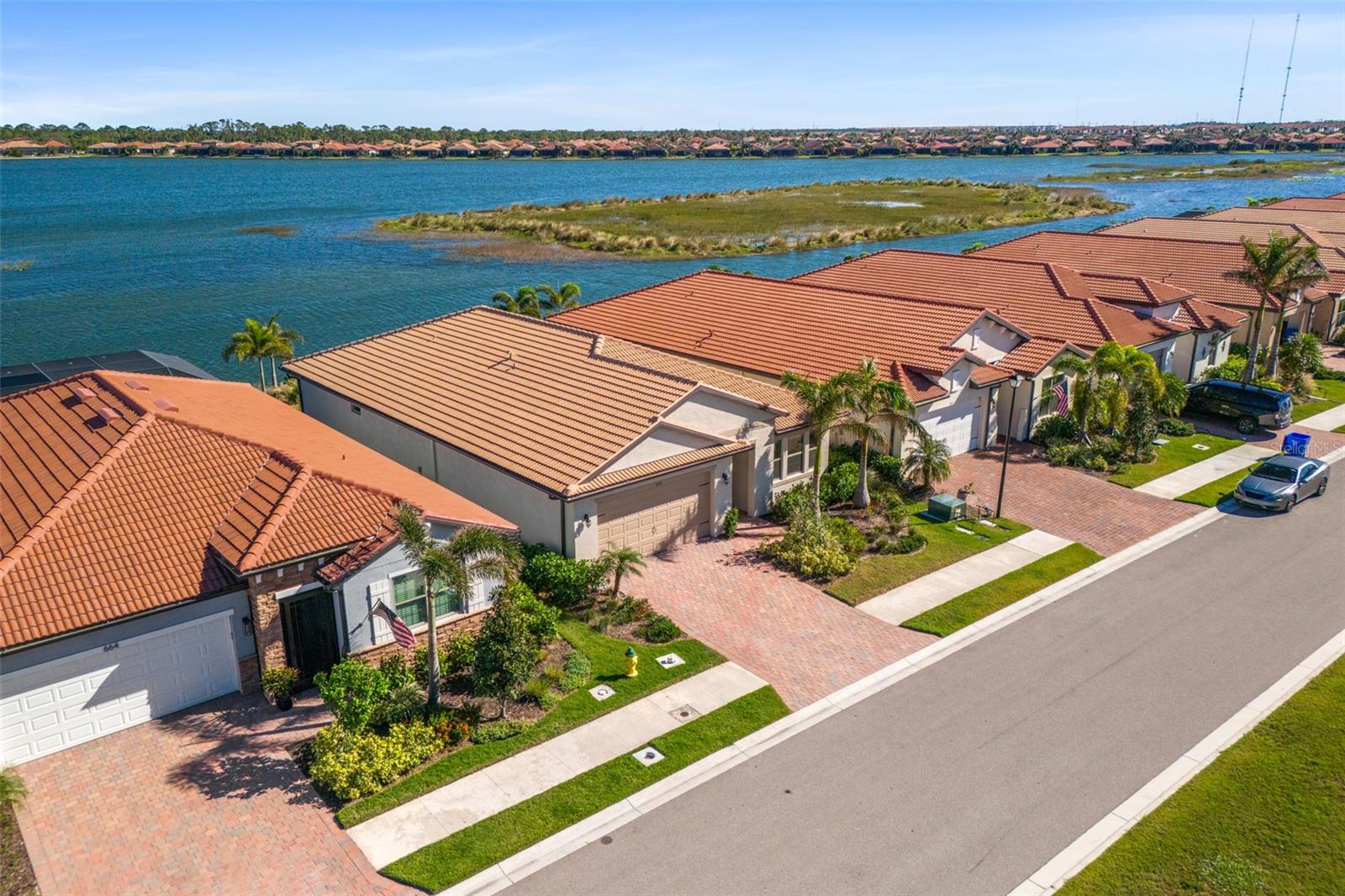 660 RAVELLO BLVD