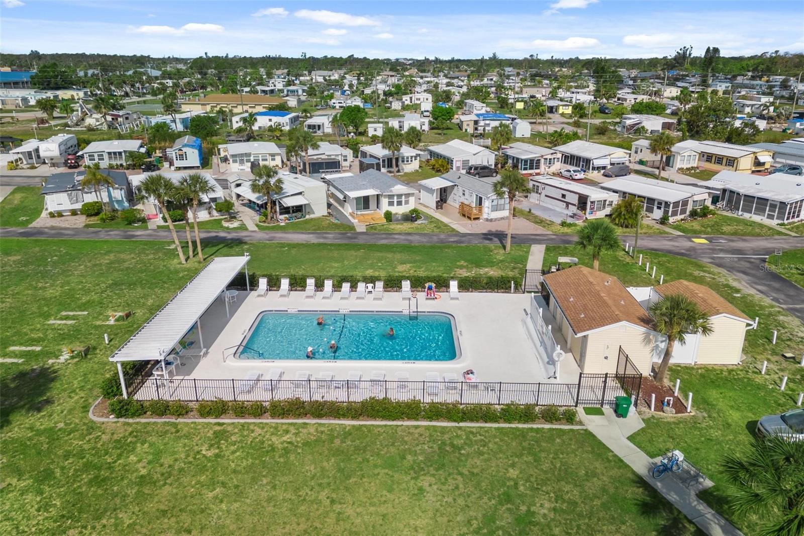 1475 FLAMINGO DR #330