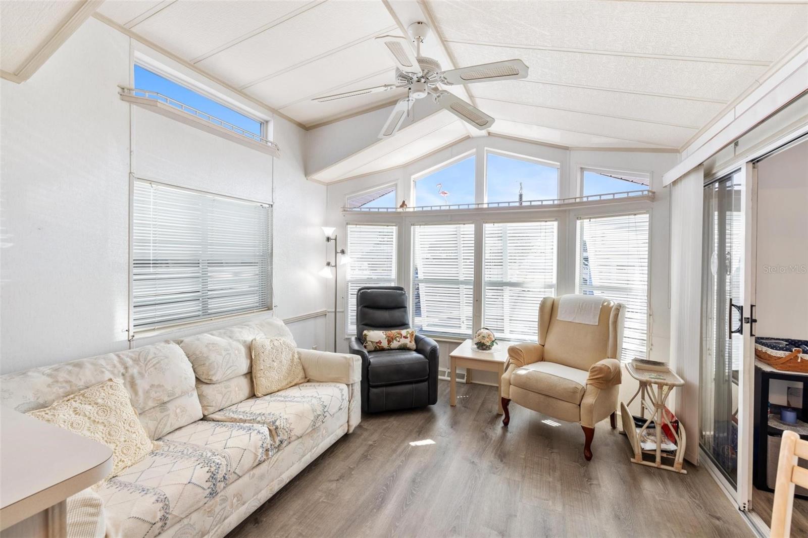 1475 FLAMINGO DR #330