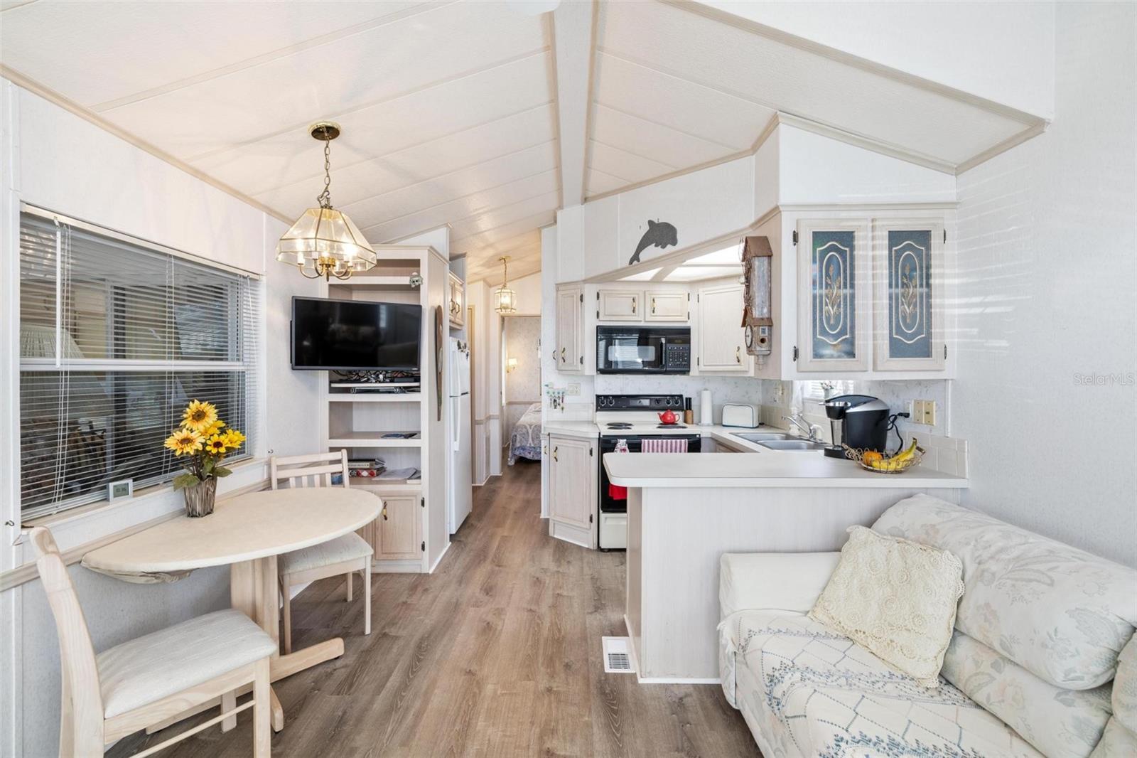 1475 FLAMINGO DR #330