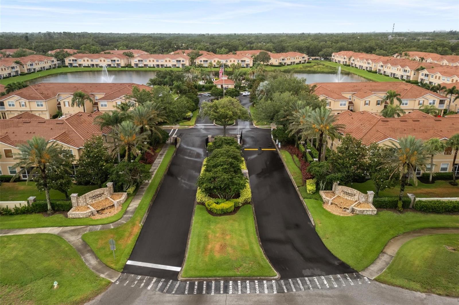 3613 PARKRIDGE CIR #11-201