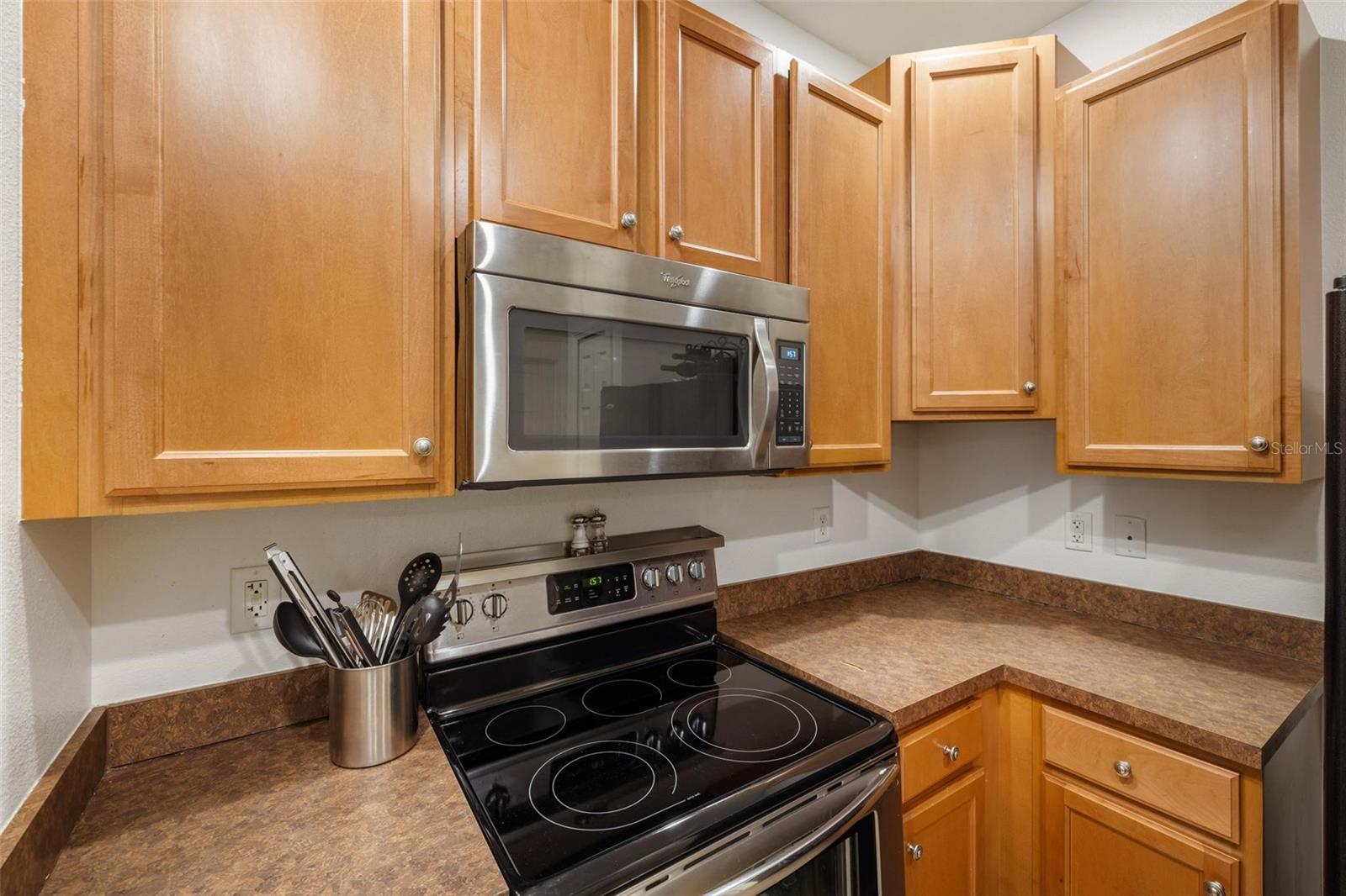 3613 PARKRIDGE CIR #11-201