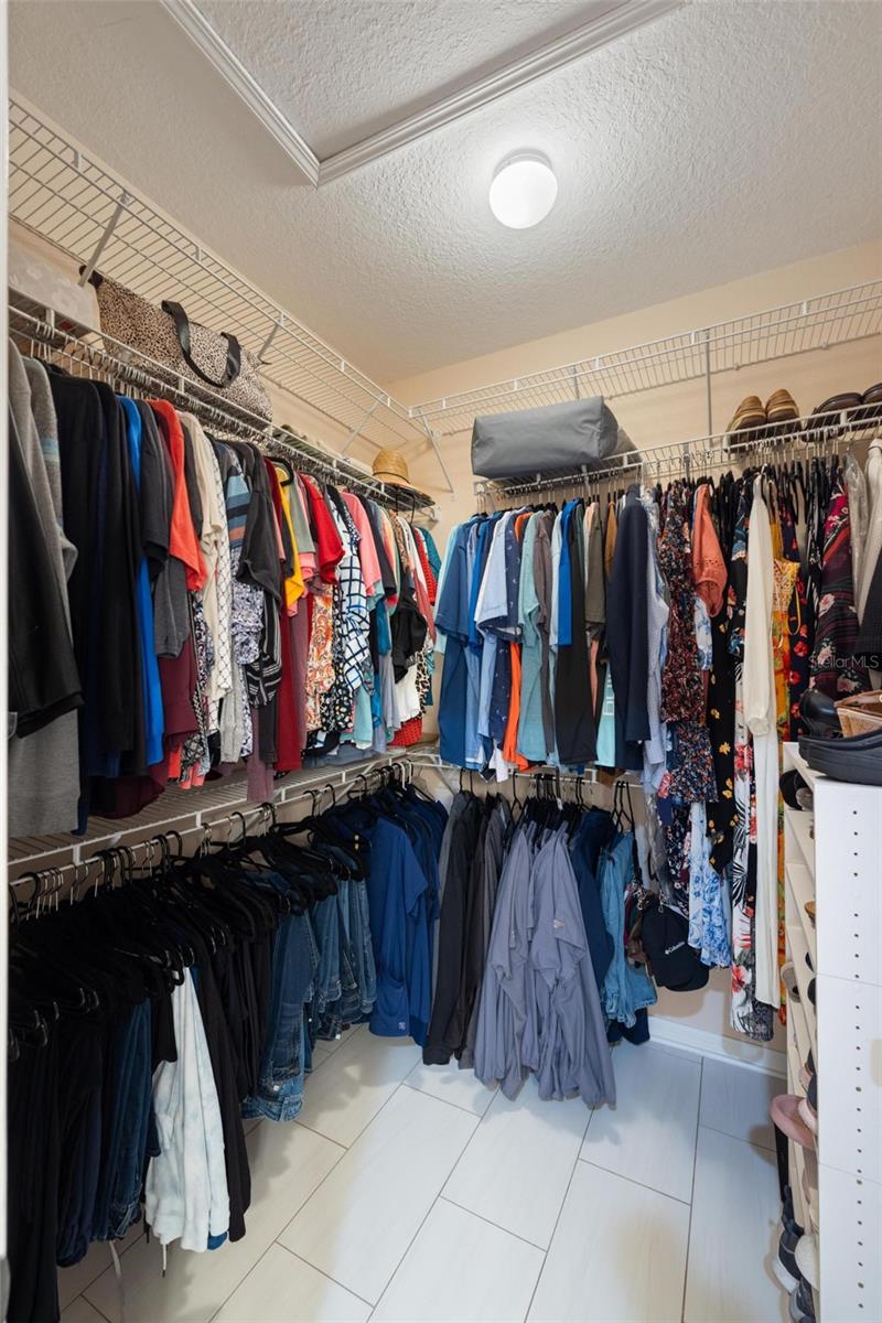 3613 PARKRIDGE CIR #11-201