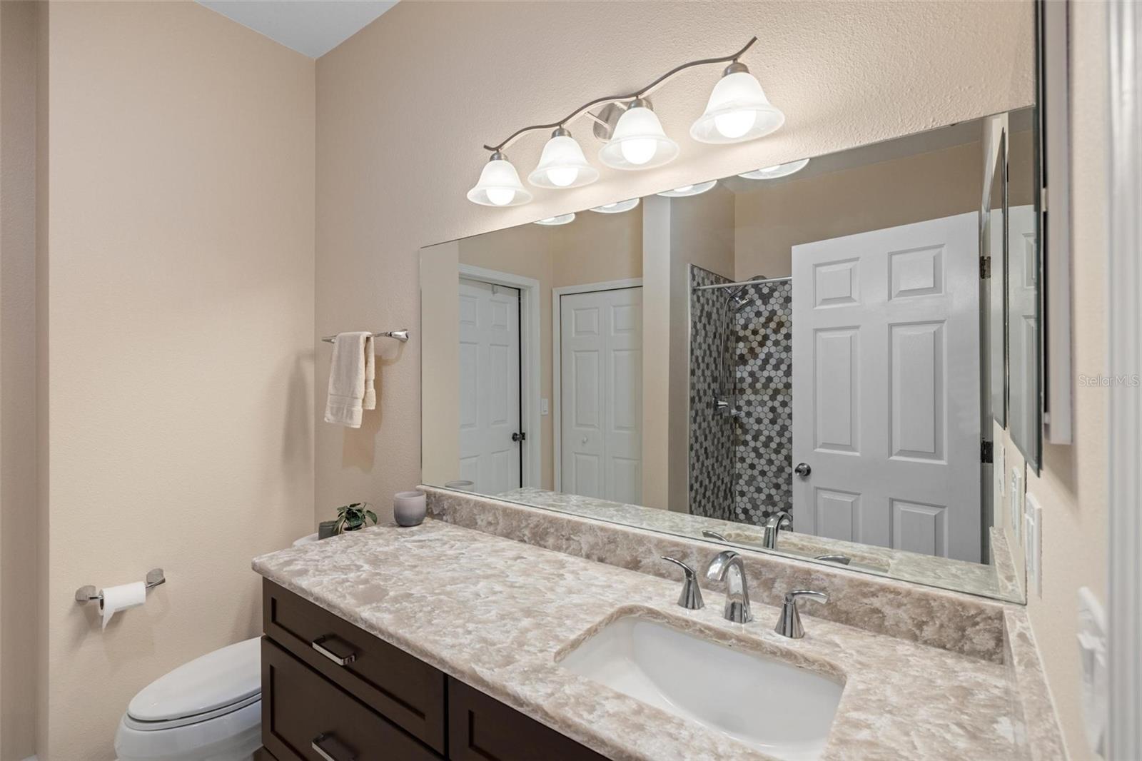 3613 PARKRIDGE CIR #11-201