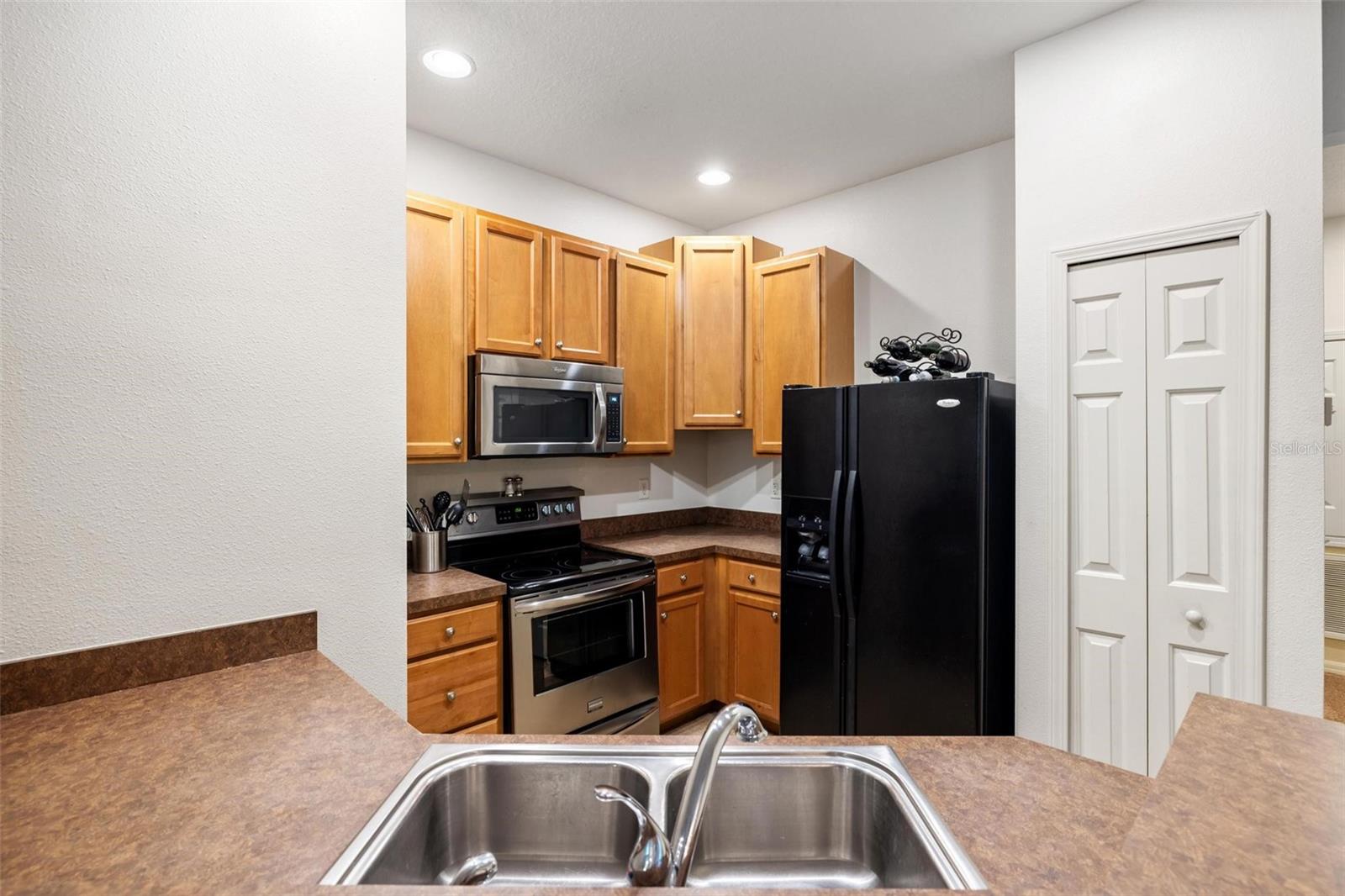 3613 PARKRIDGE CIR #11-201