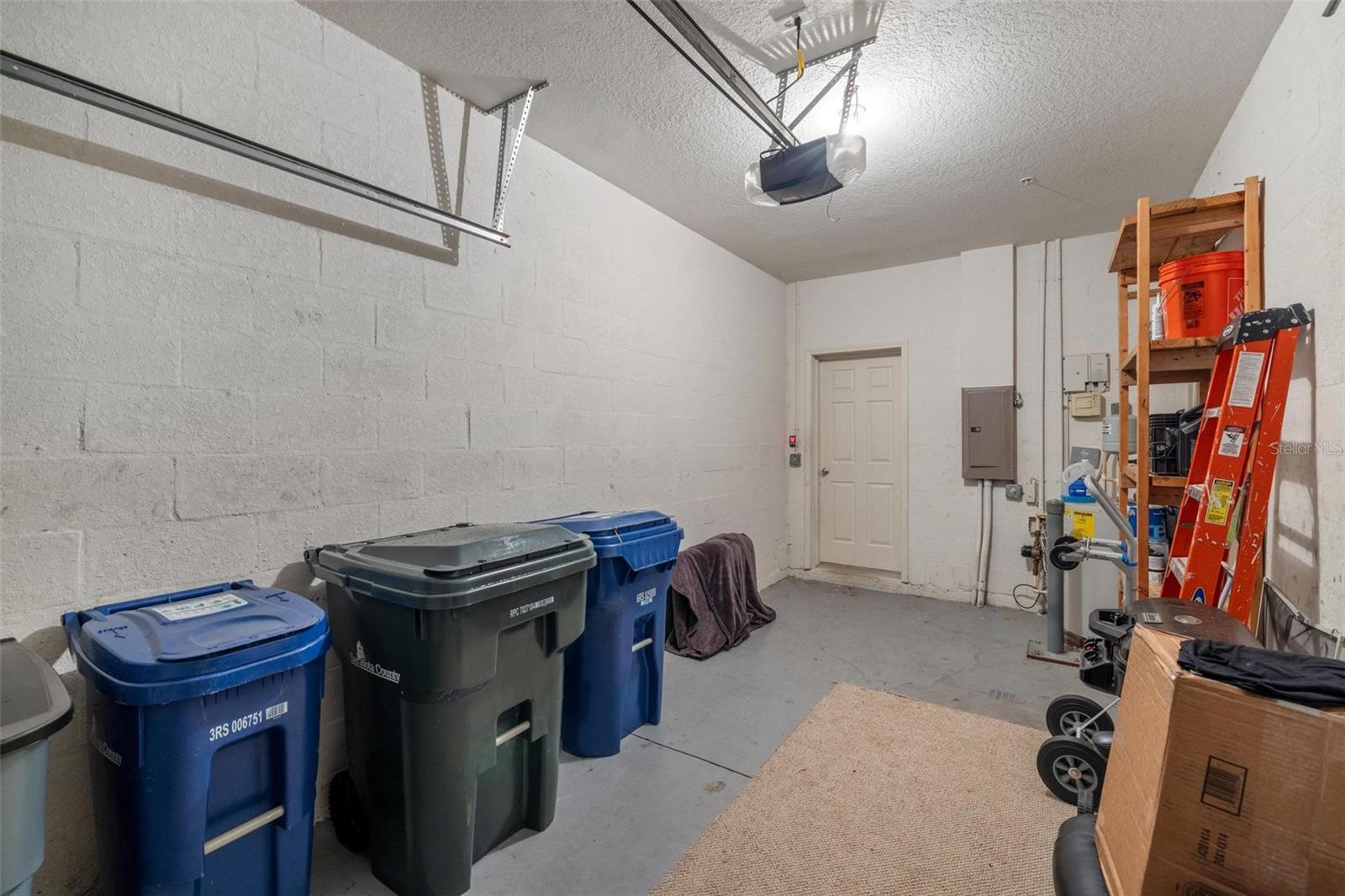 3613 PARKRIDGE CIR #11-201