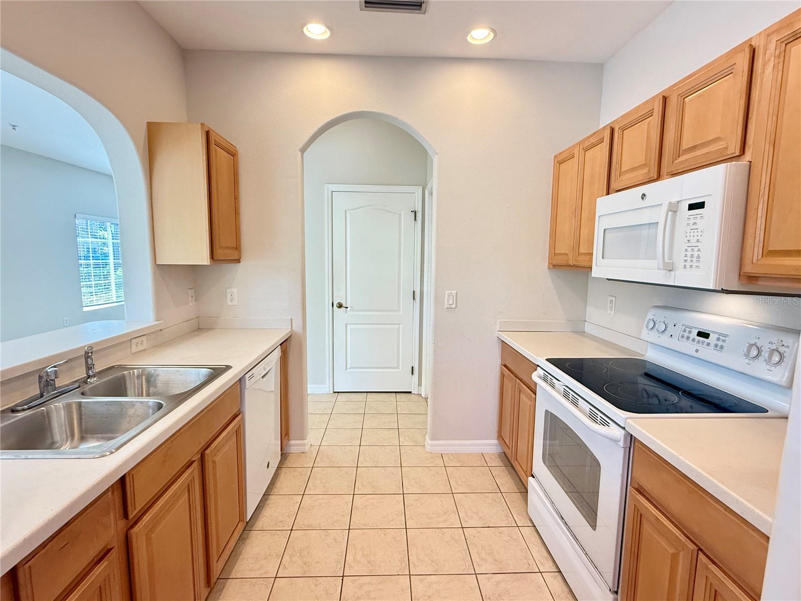 12993 COYOTE LN