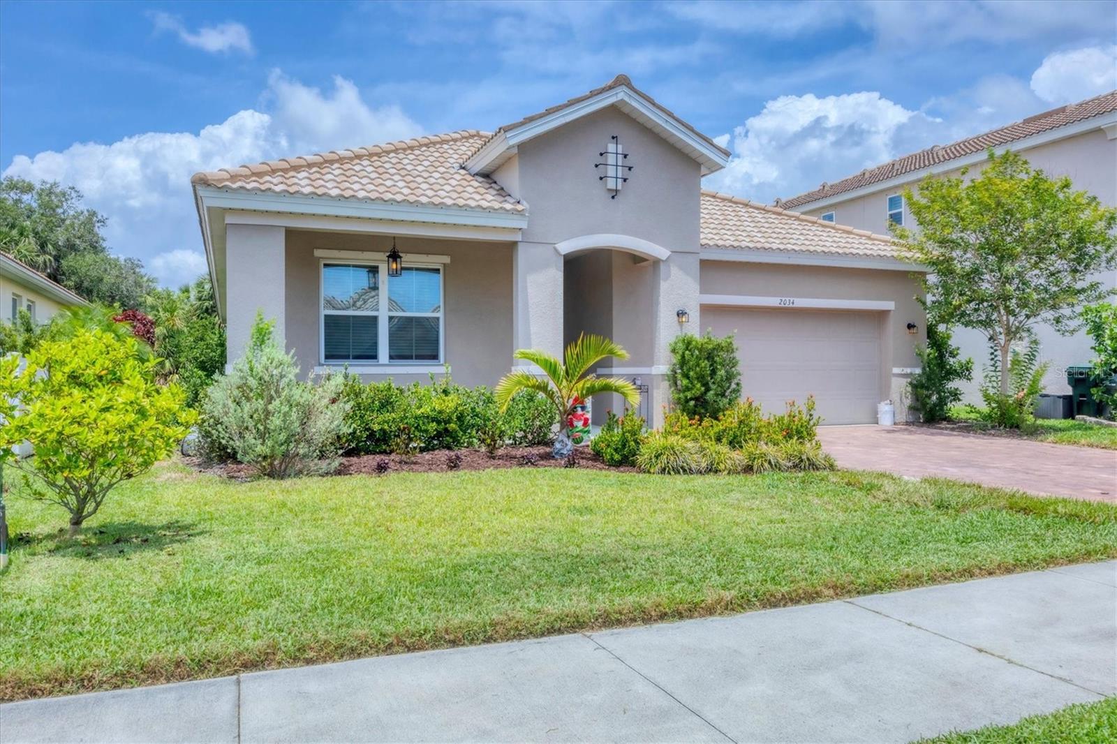 2034 MESIC HAMMOCK WAY