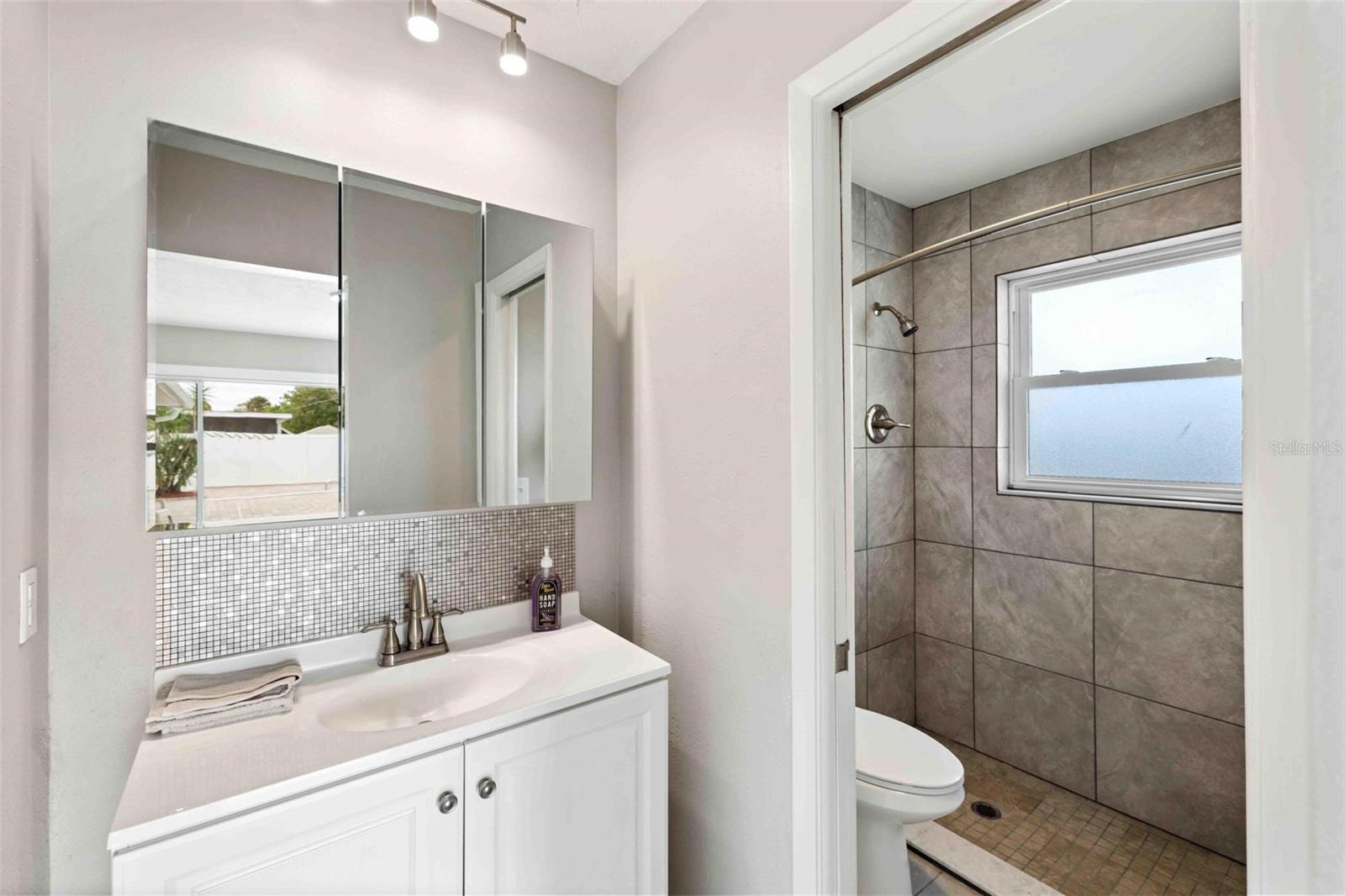 8190 PORTO CHICO AVE