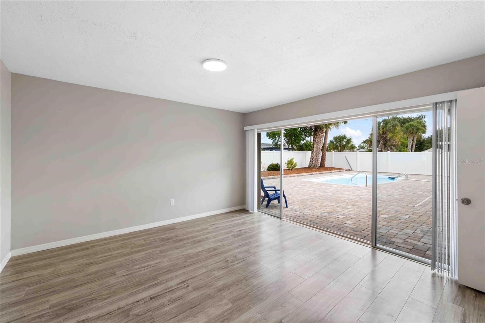 8190 PORTO CHICO AVE