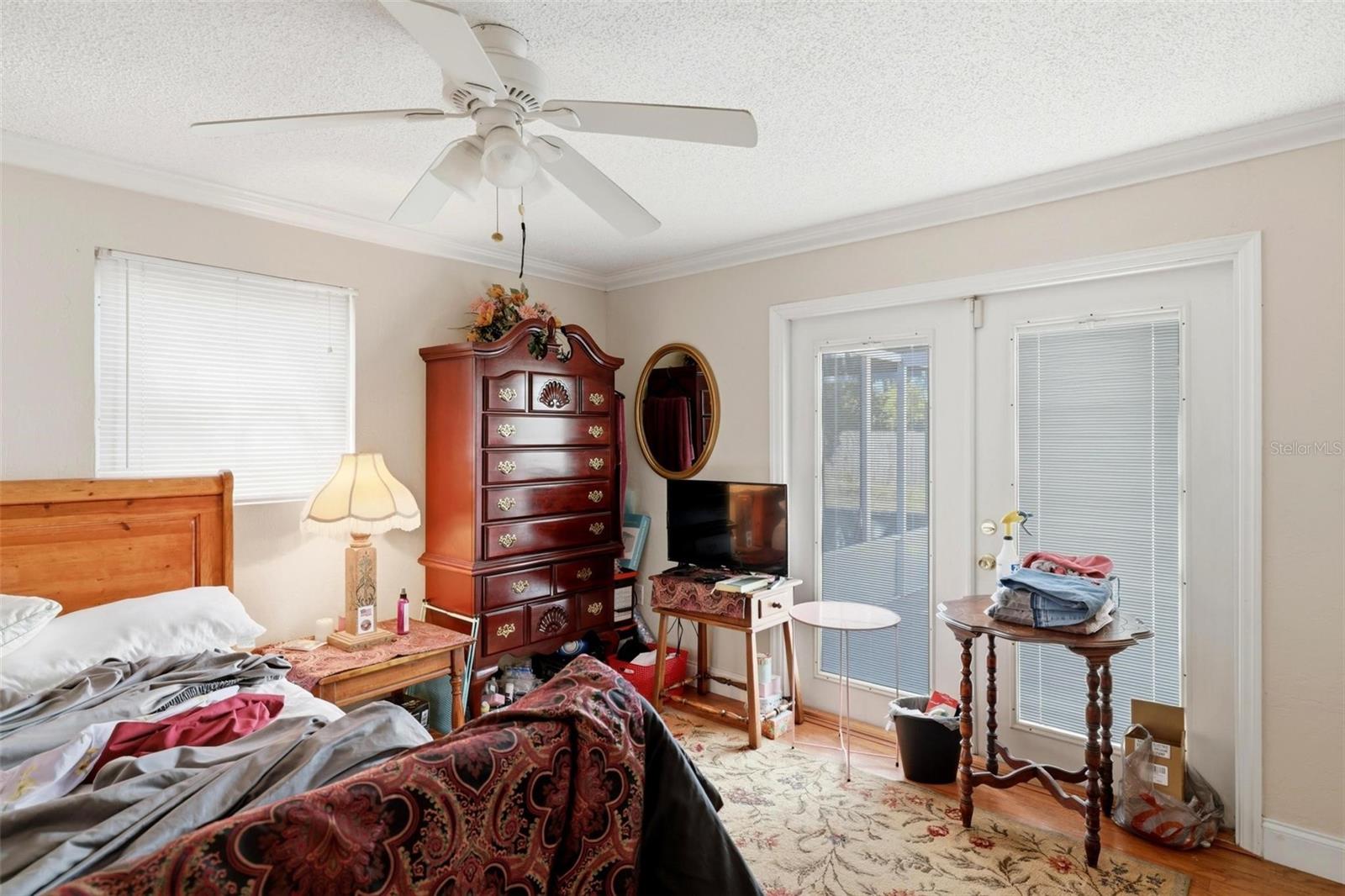 2512 16TH AVENUE DR E