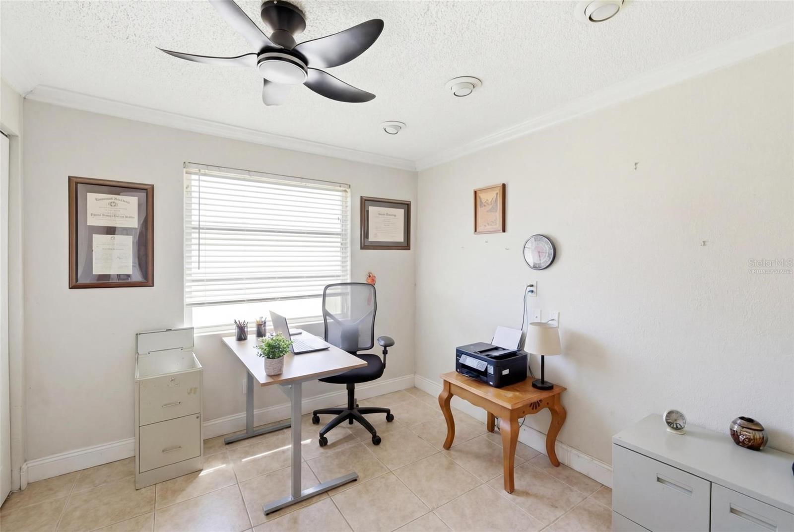 2512 16TH AVENUE DR E