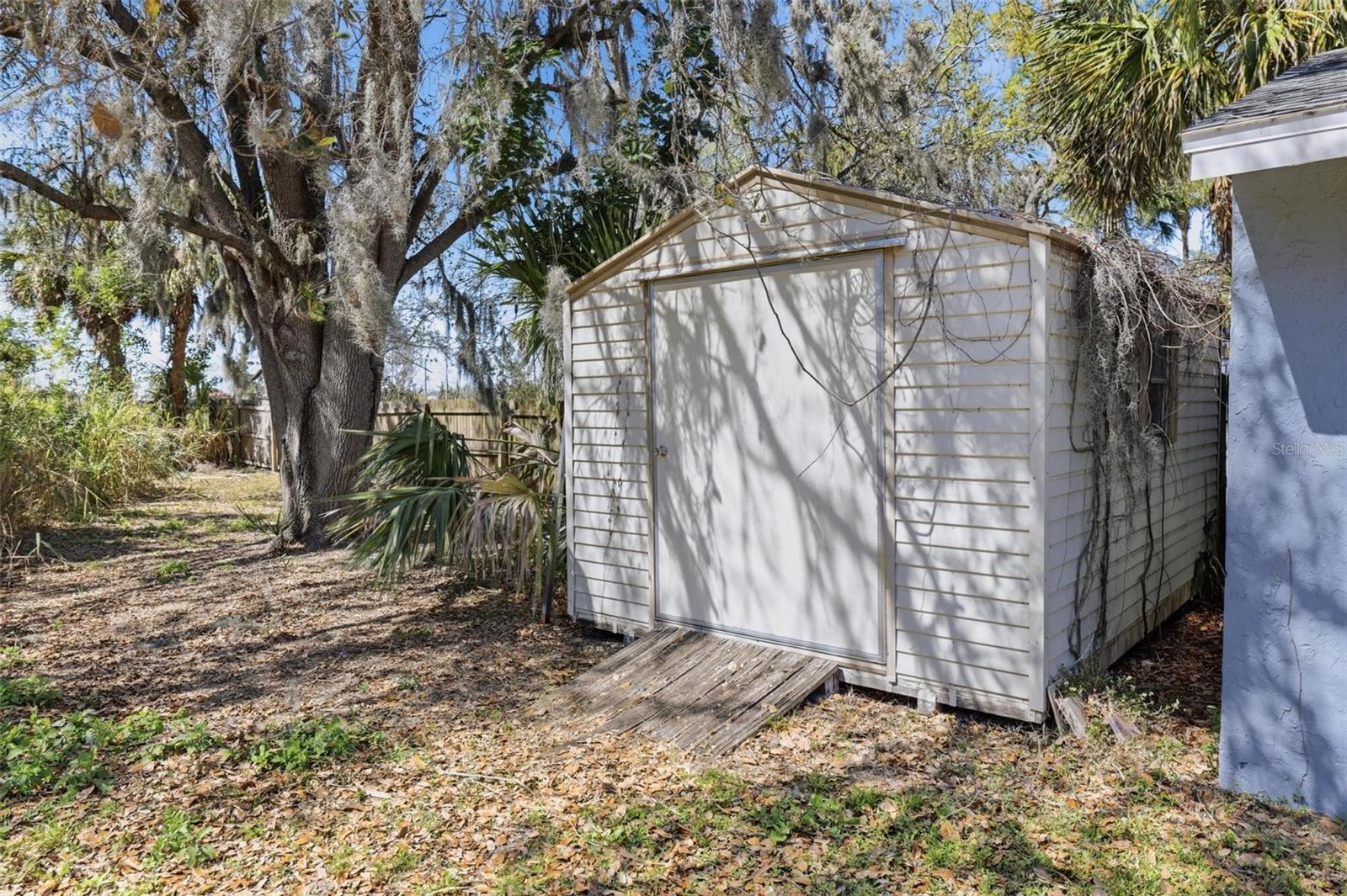 2512 16TH AVENUE DR E