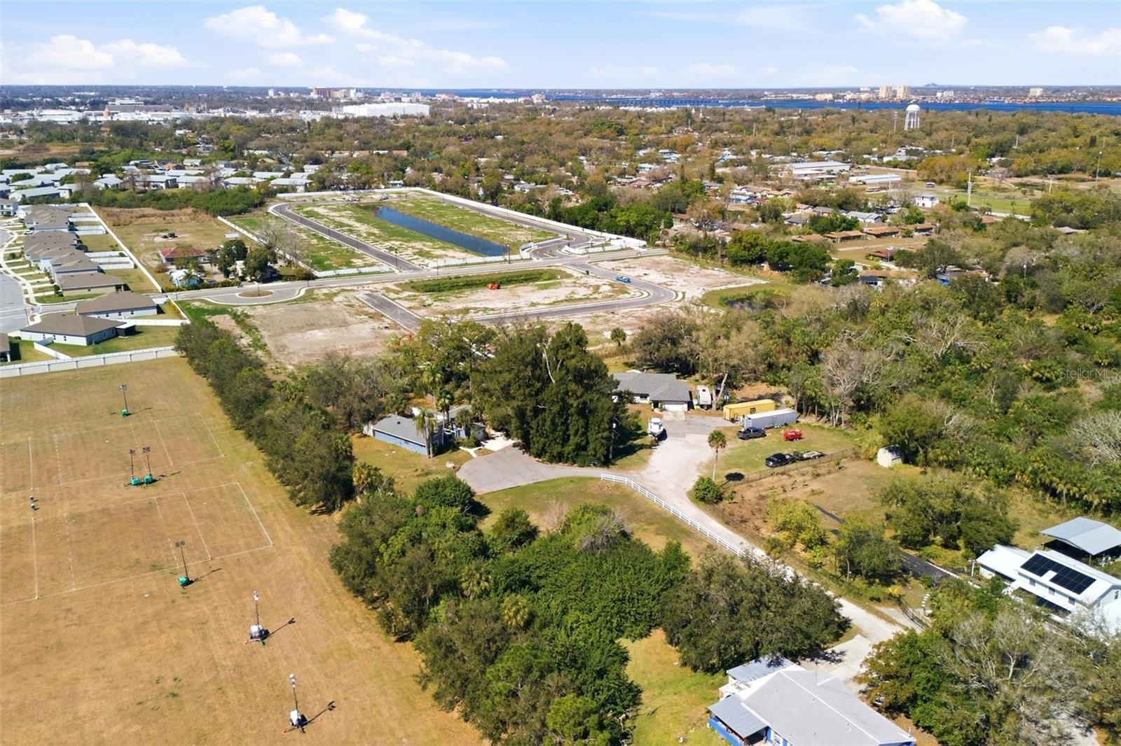 2512 16TH AVENUE DR E