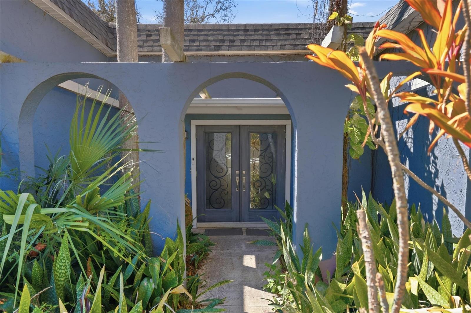 2512 16TH AVENUE DR E