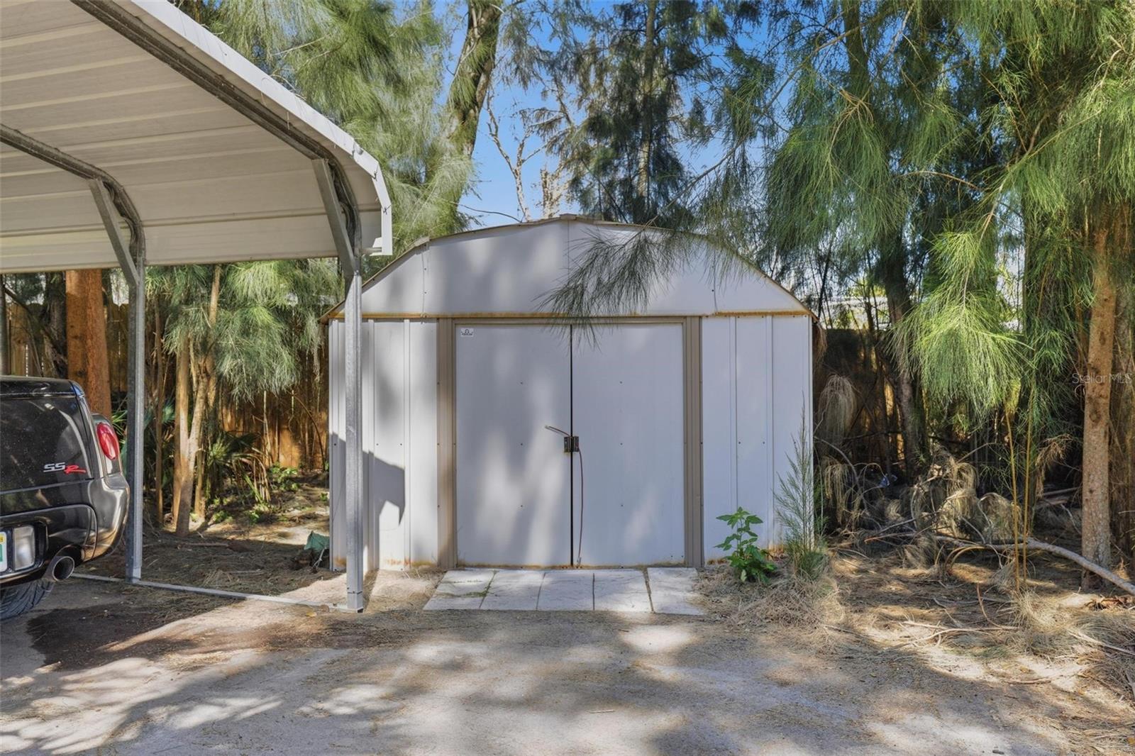 2512 16TH AVENUE DR E