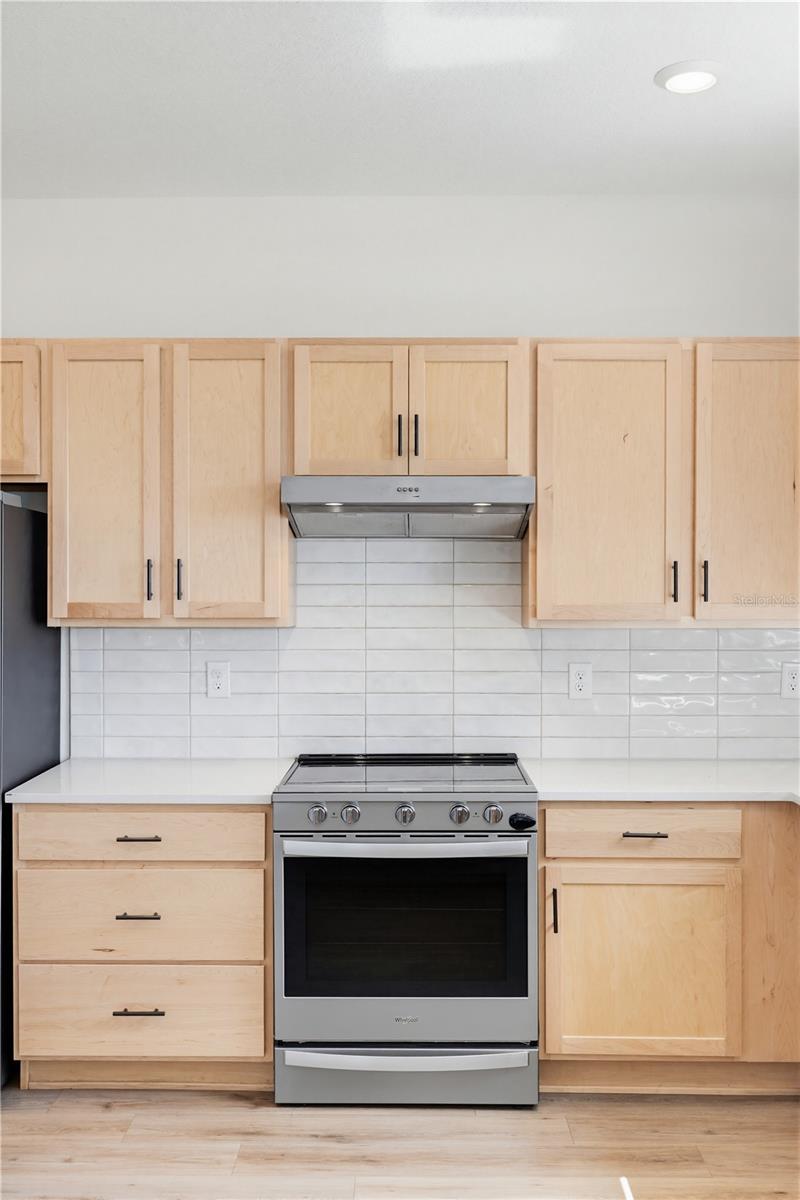 9395 SANDY BLUFFS CIR