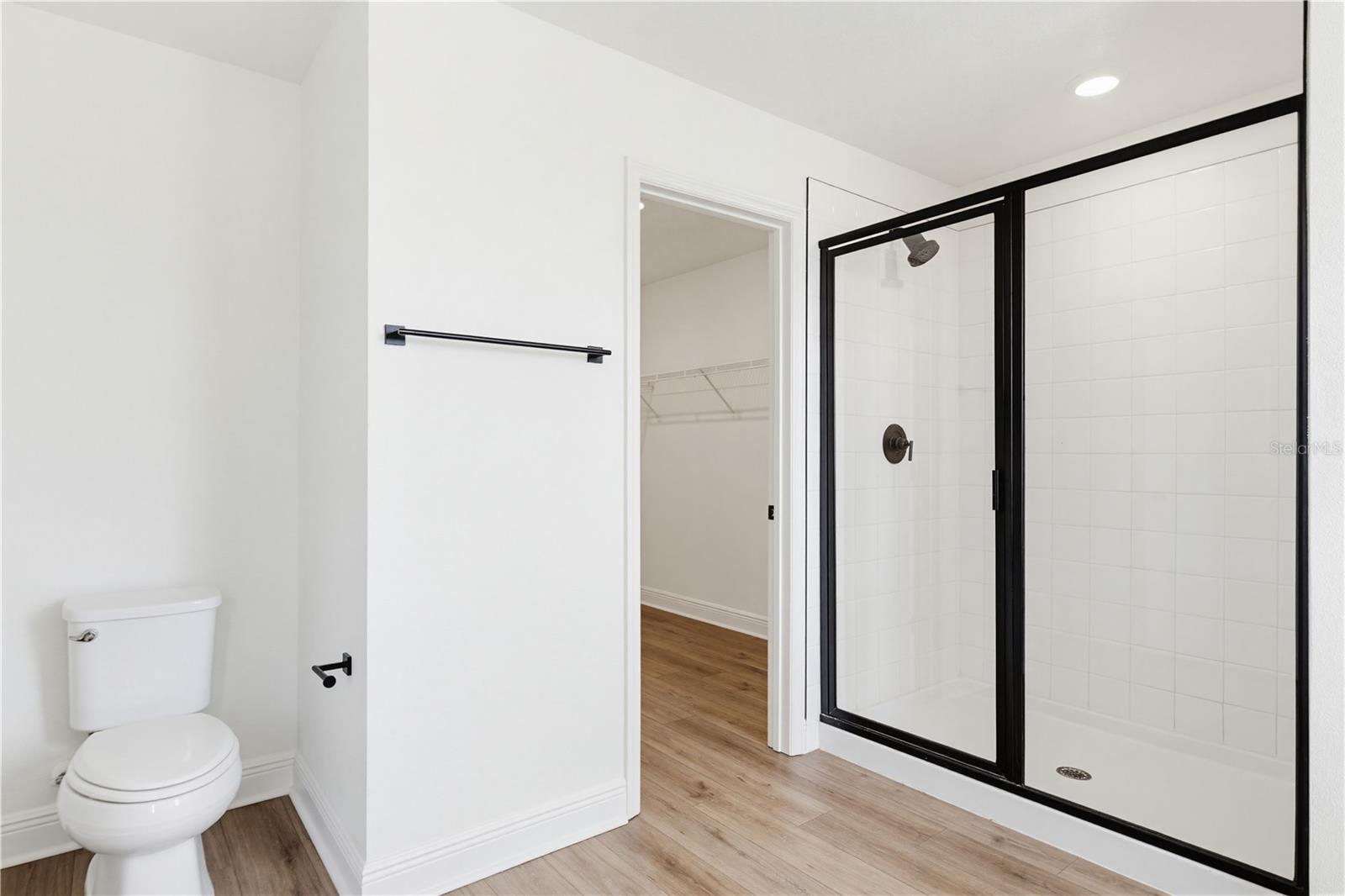 9395 SANDY BLUFFS CIR