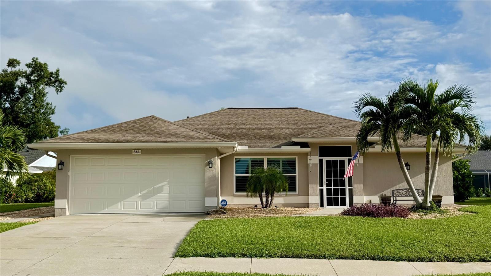 352 WOODVALE DR