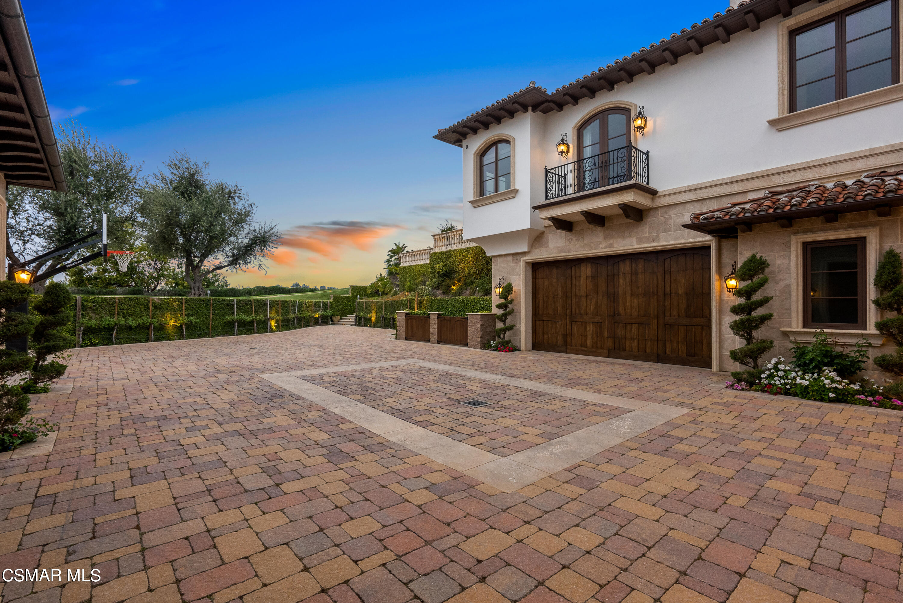 4787 Windhaven Drive