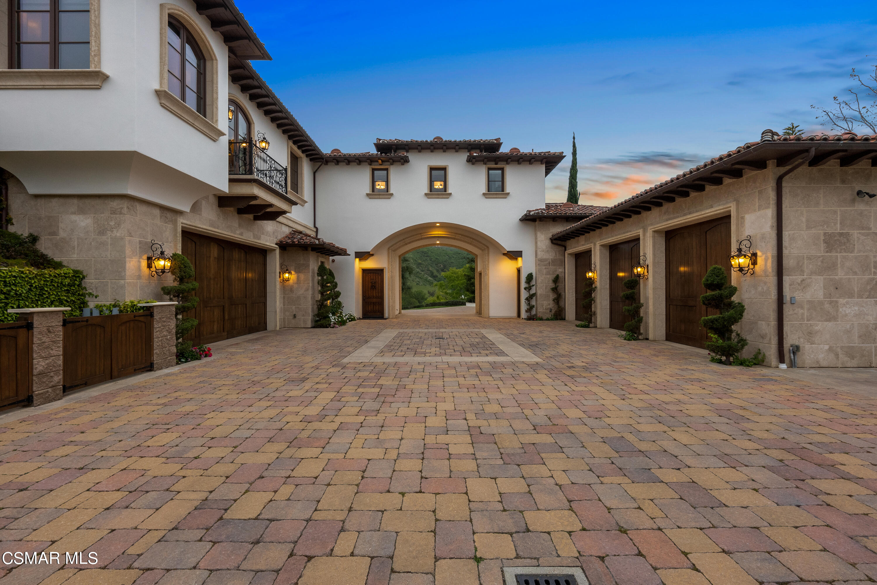 4787 Windhaven Drive