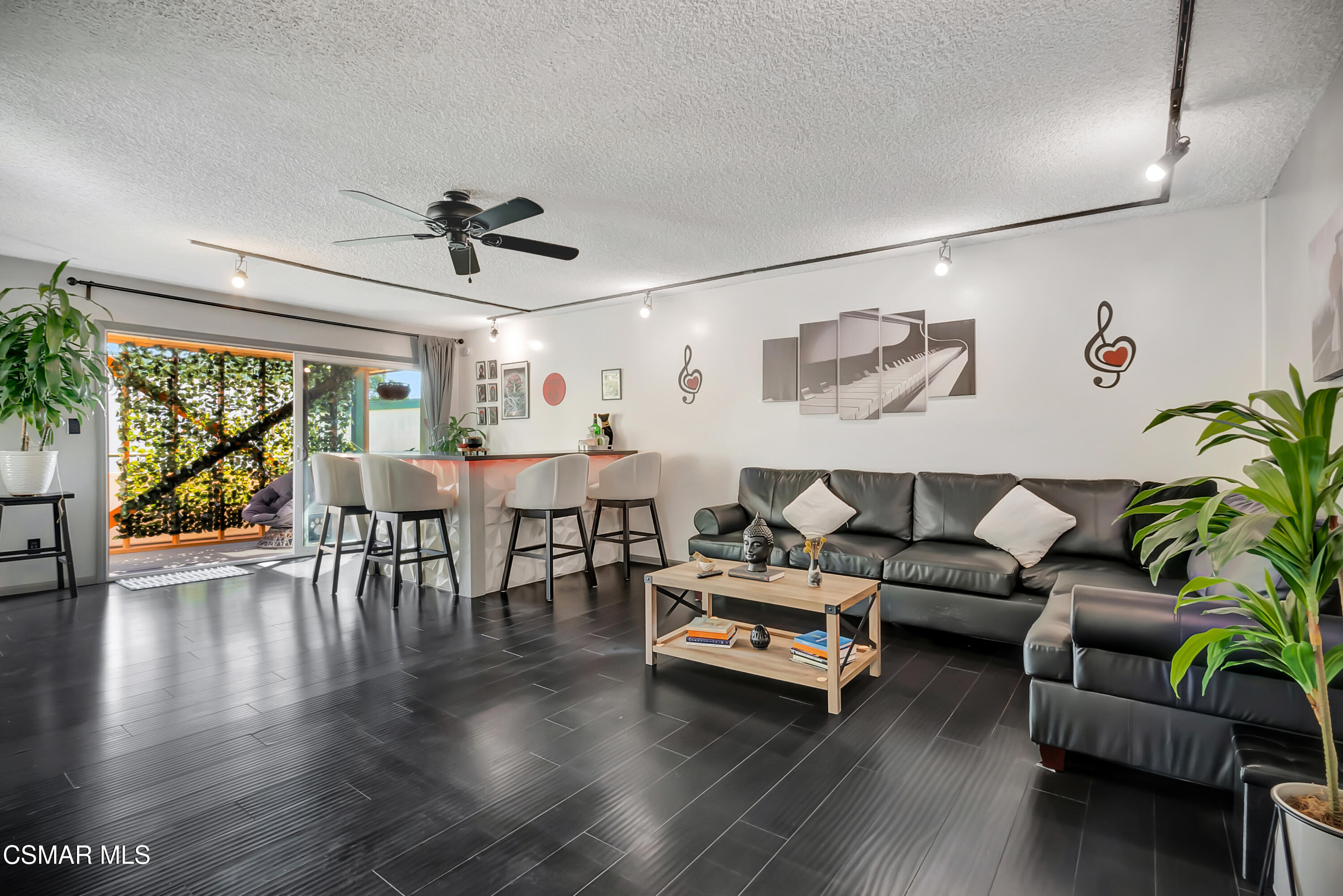 3700 Dean Drive, 302