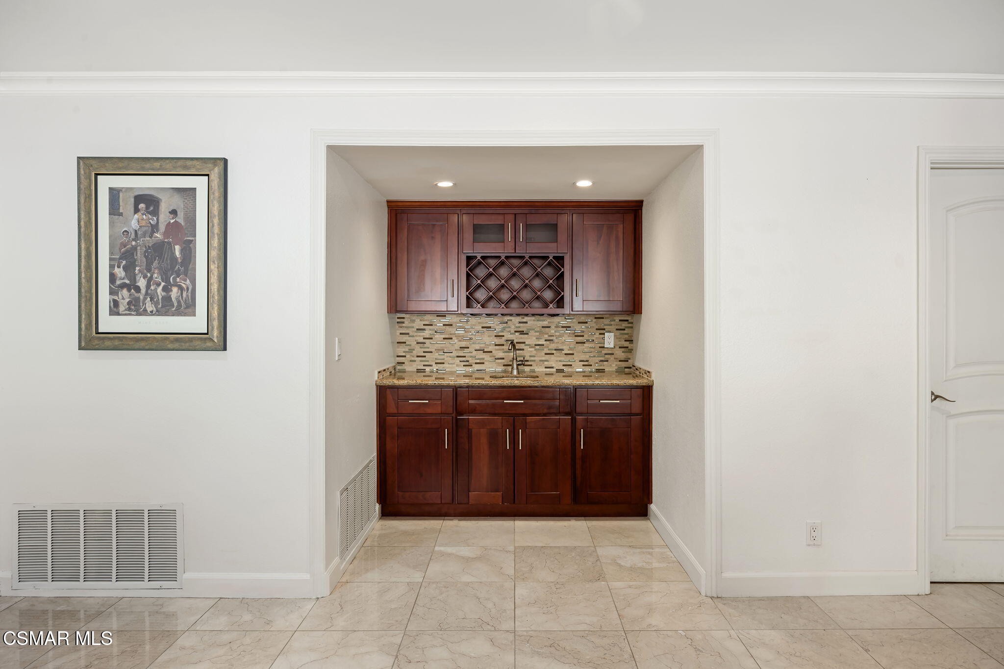 988 Looking Glass Drive