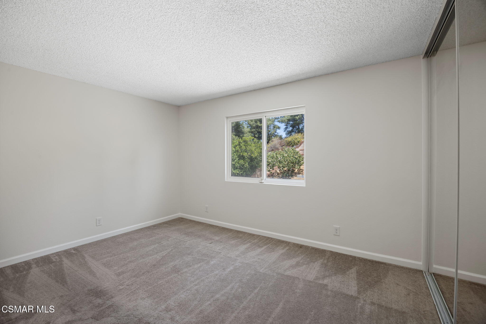 988 Looking Glass Drive