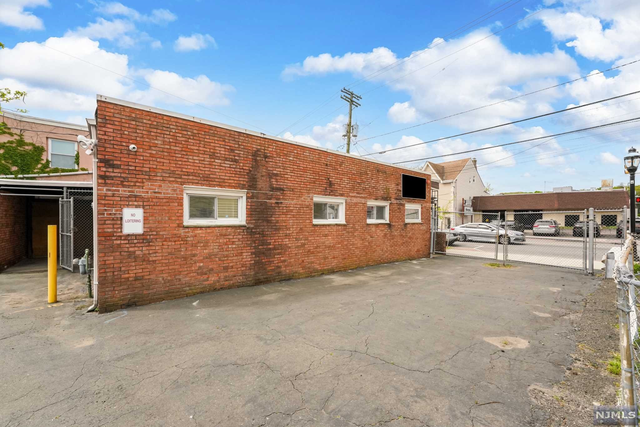 304 Belmont Avenue