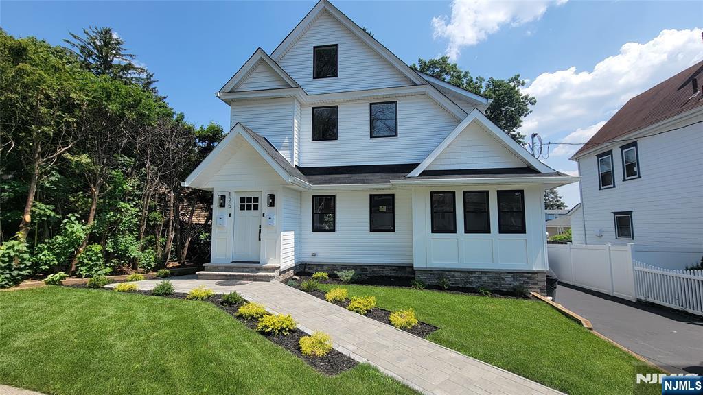 125 Franklin Avenue
