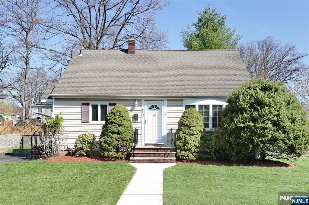 401 Pleasant Avenue