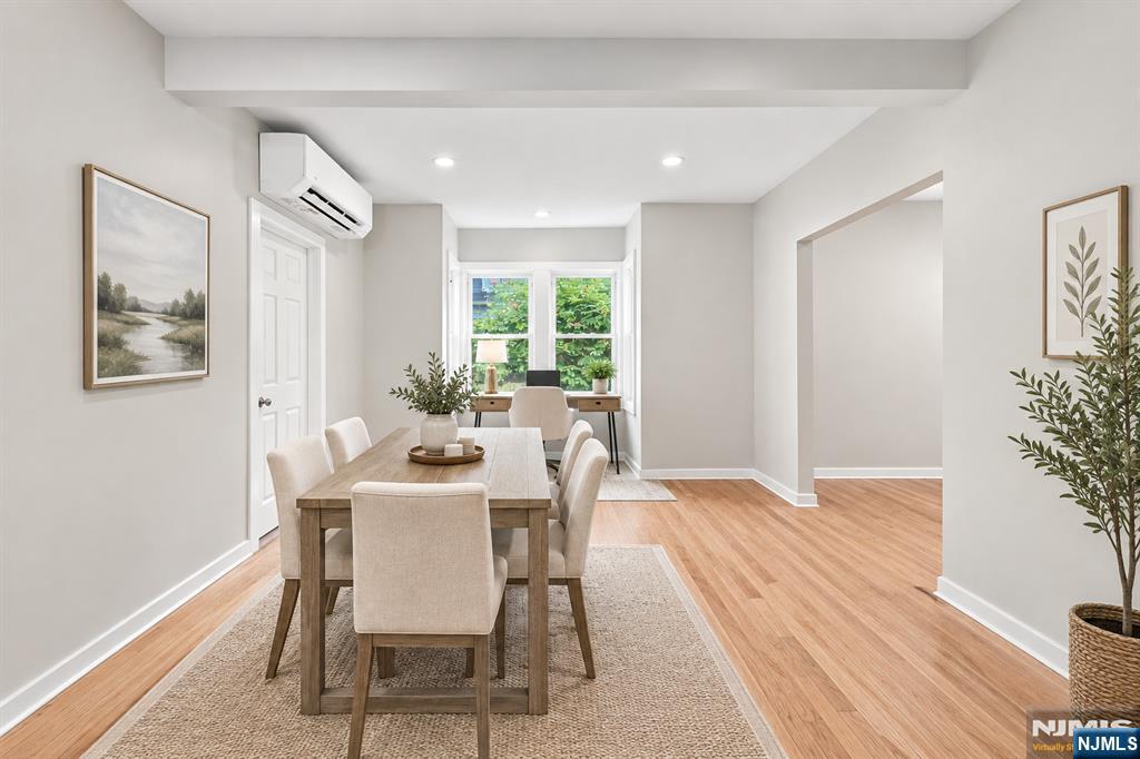 33 Mohawk Avenue