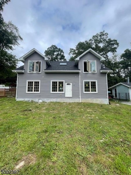 210 Squam Rd