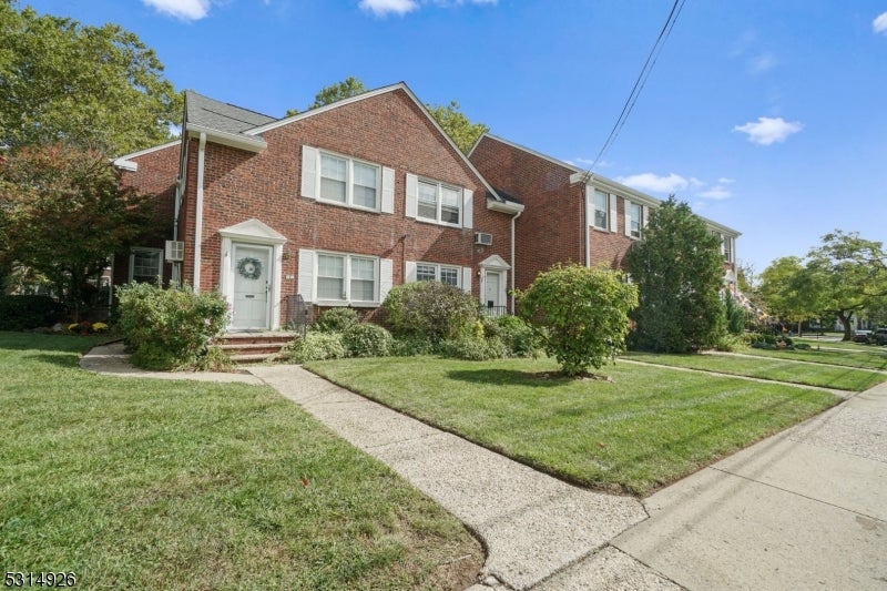 43 Meadowbrook Pl
