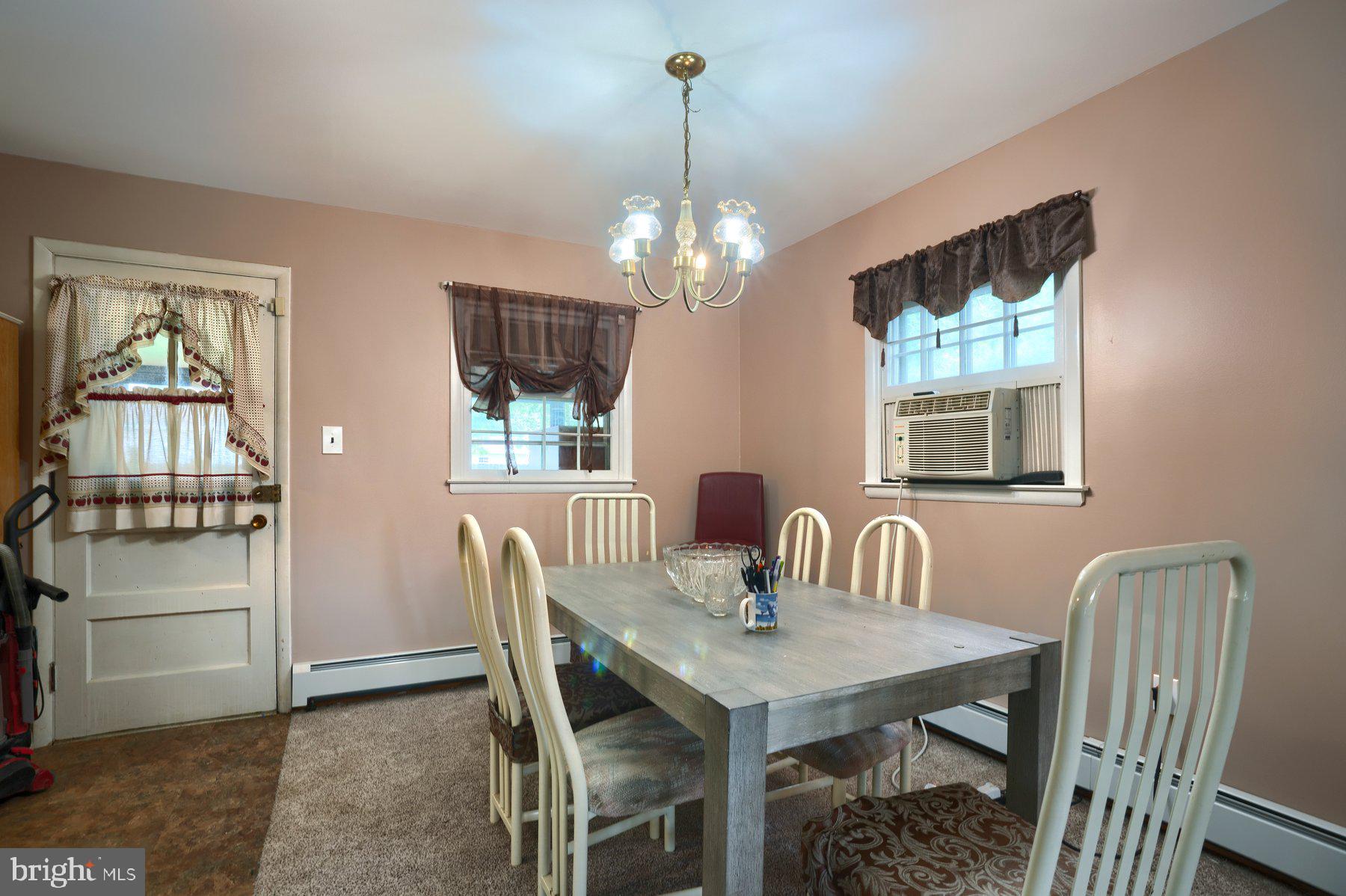 111 W Central AVENUE