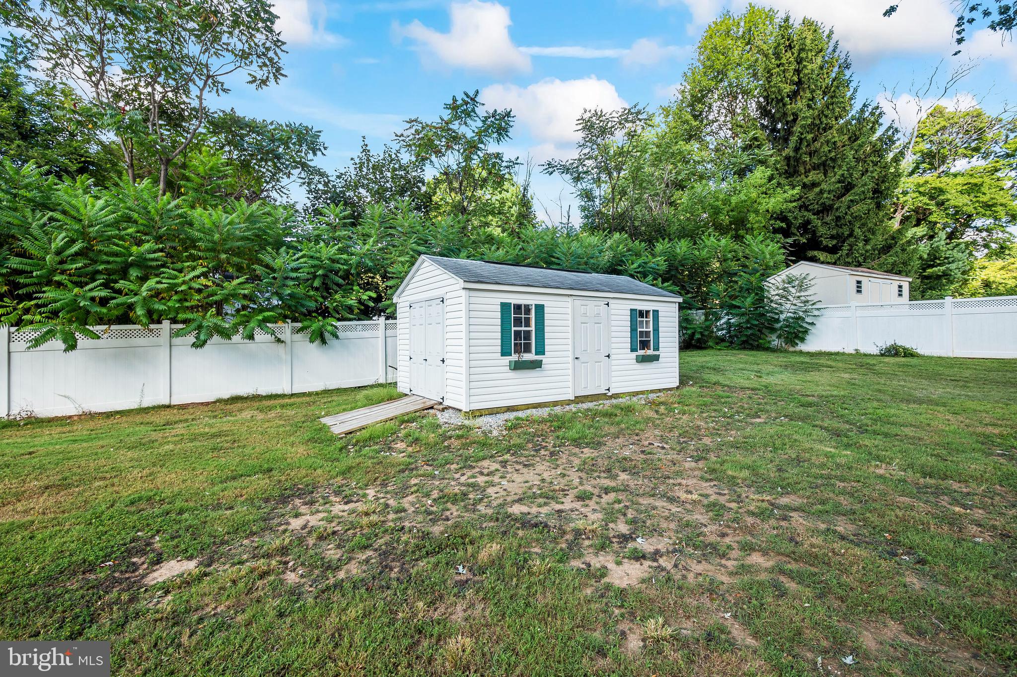 13 PINE ROAD
