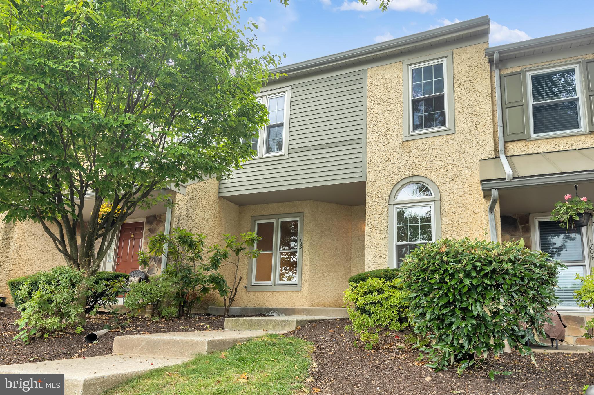 1703 Newmarket COURT