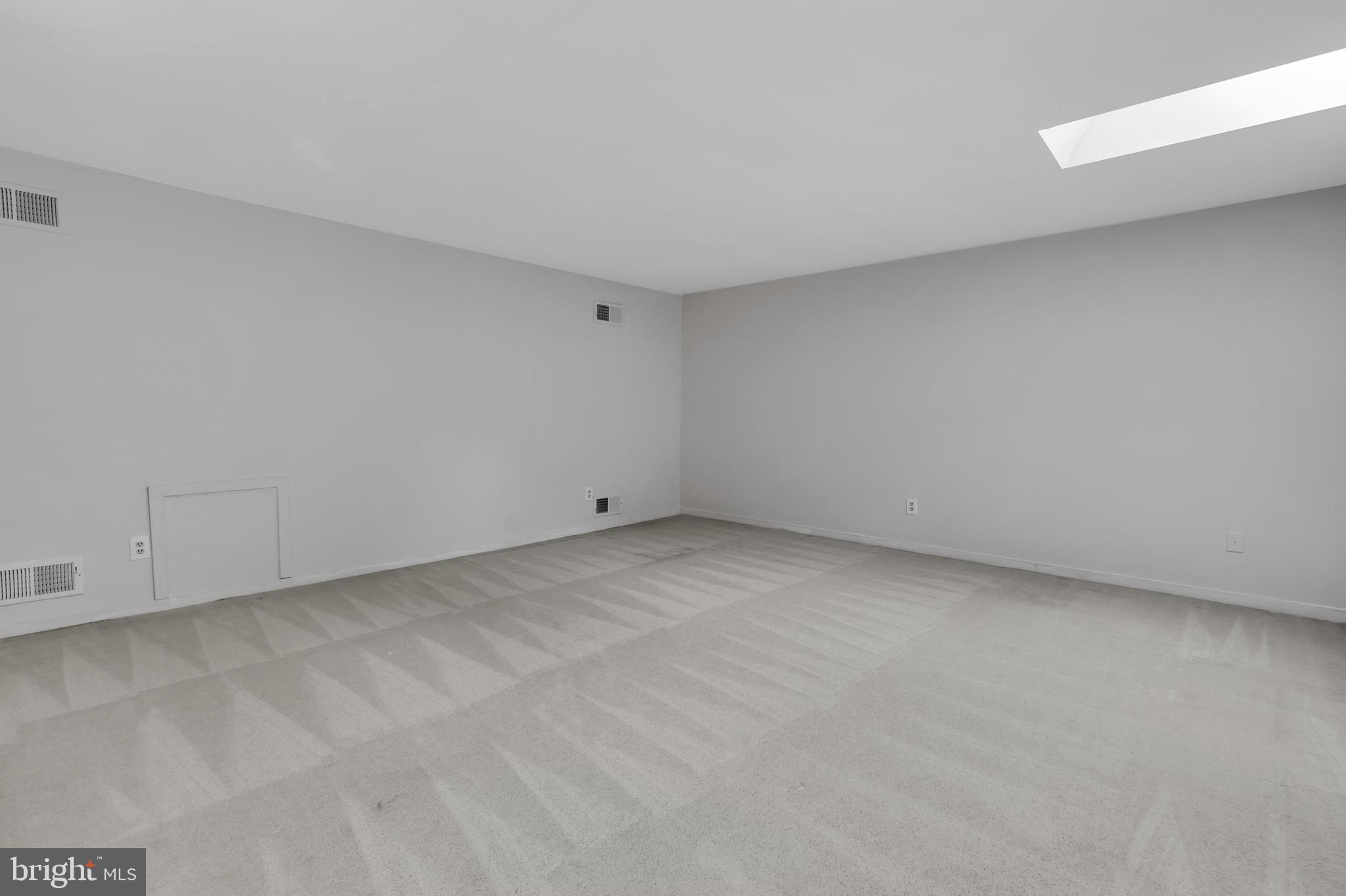 1703 Newmarket COURT