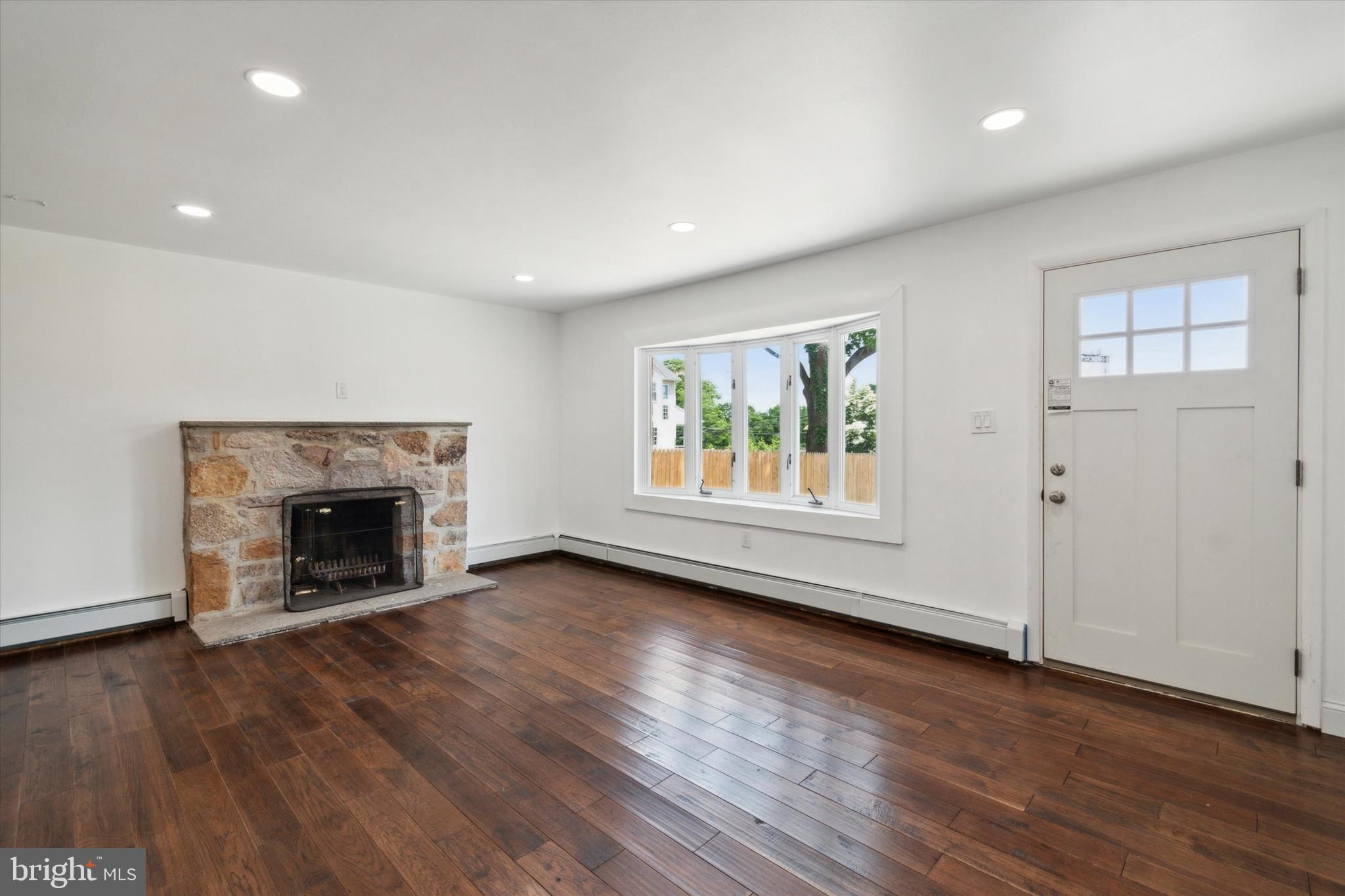 111 W Central Ave