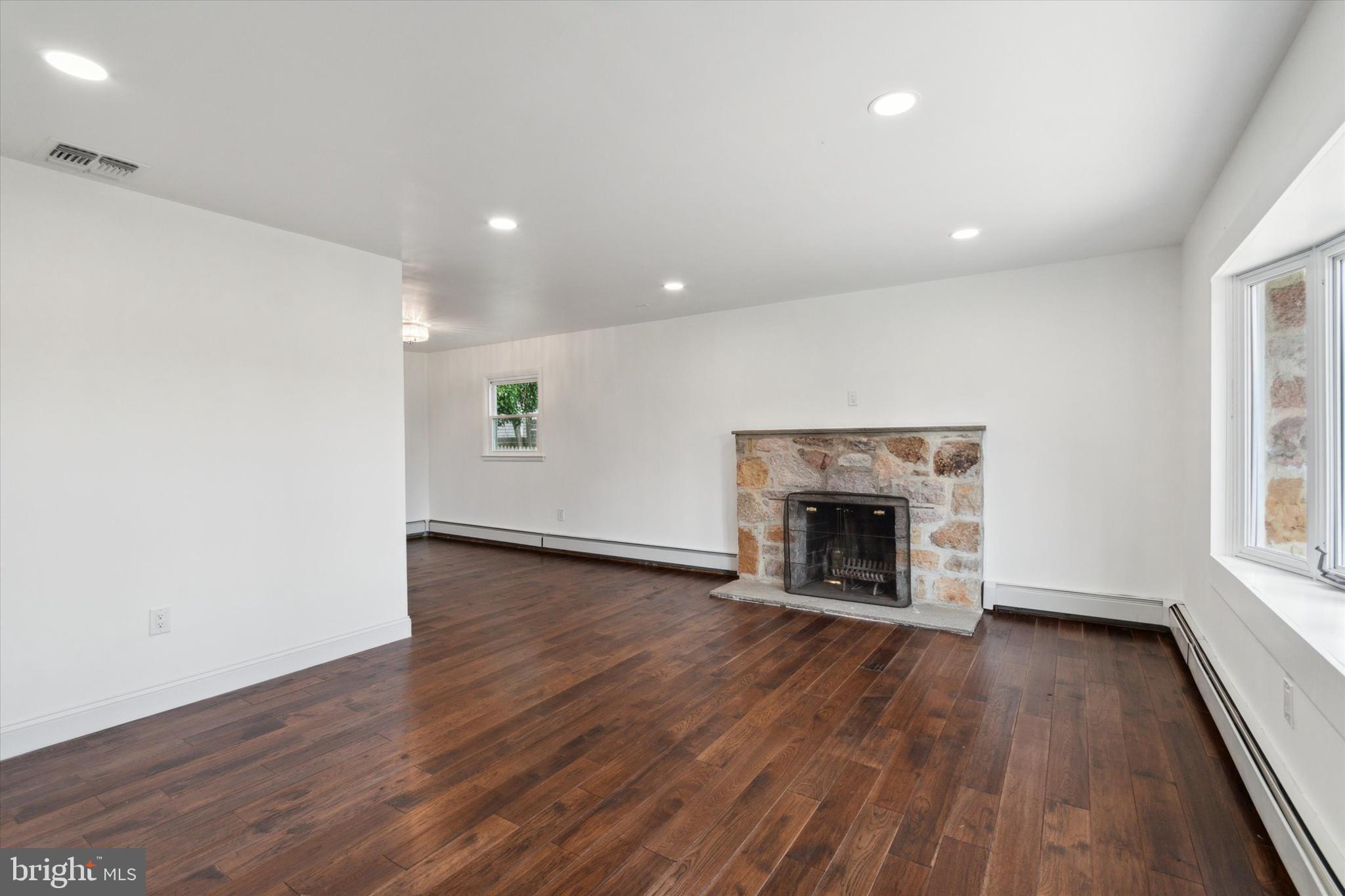 111 W Central Ave