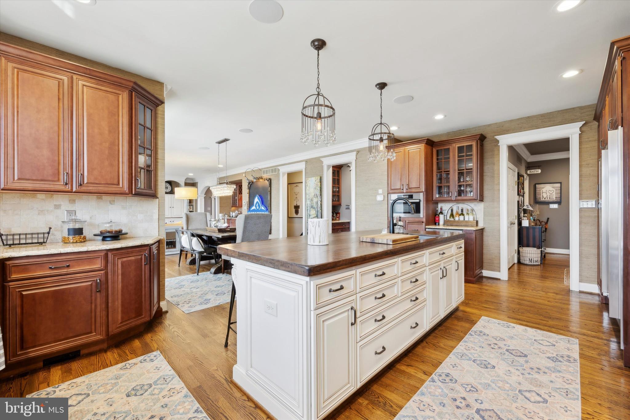 1117 Legacy Ln