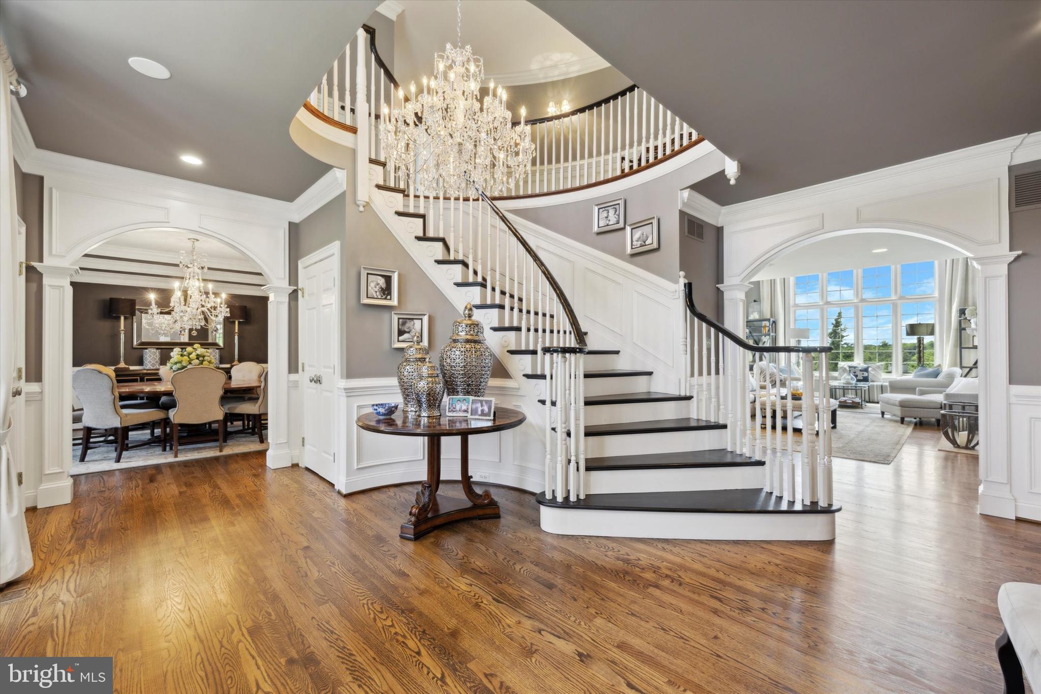 1117 Legacy Ln