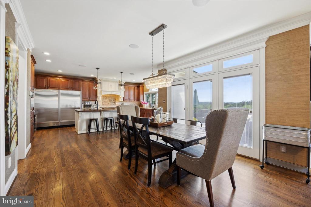 1117 Legacy Ln