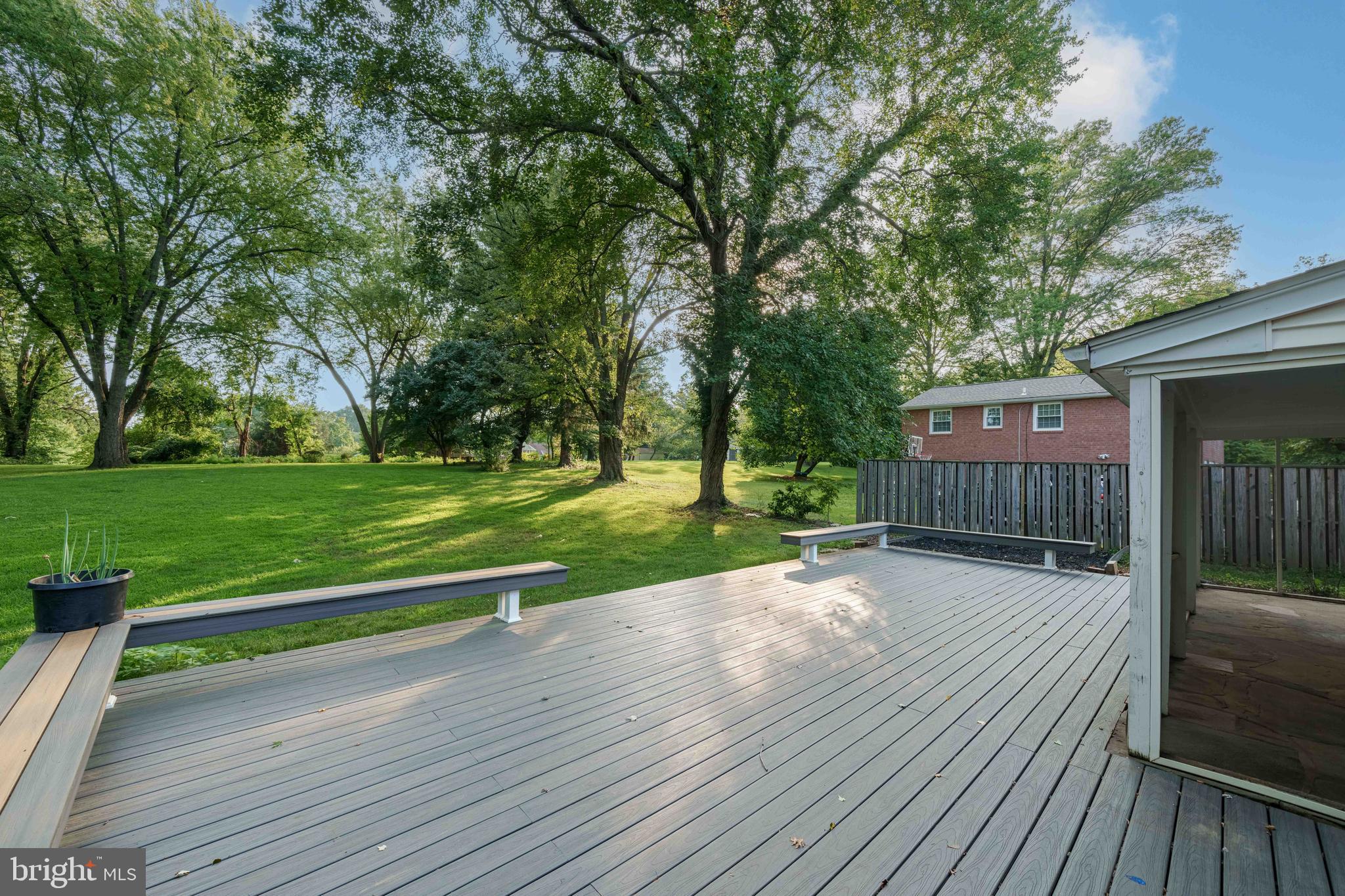 1420 Bradford Ln