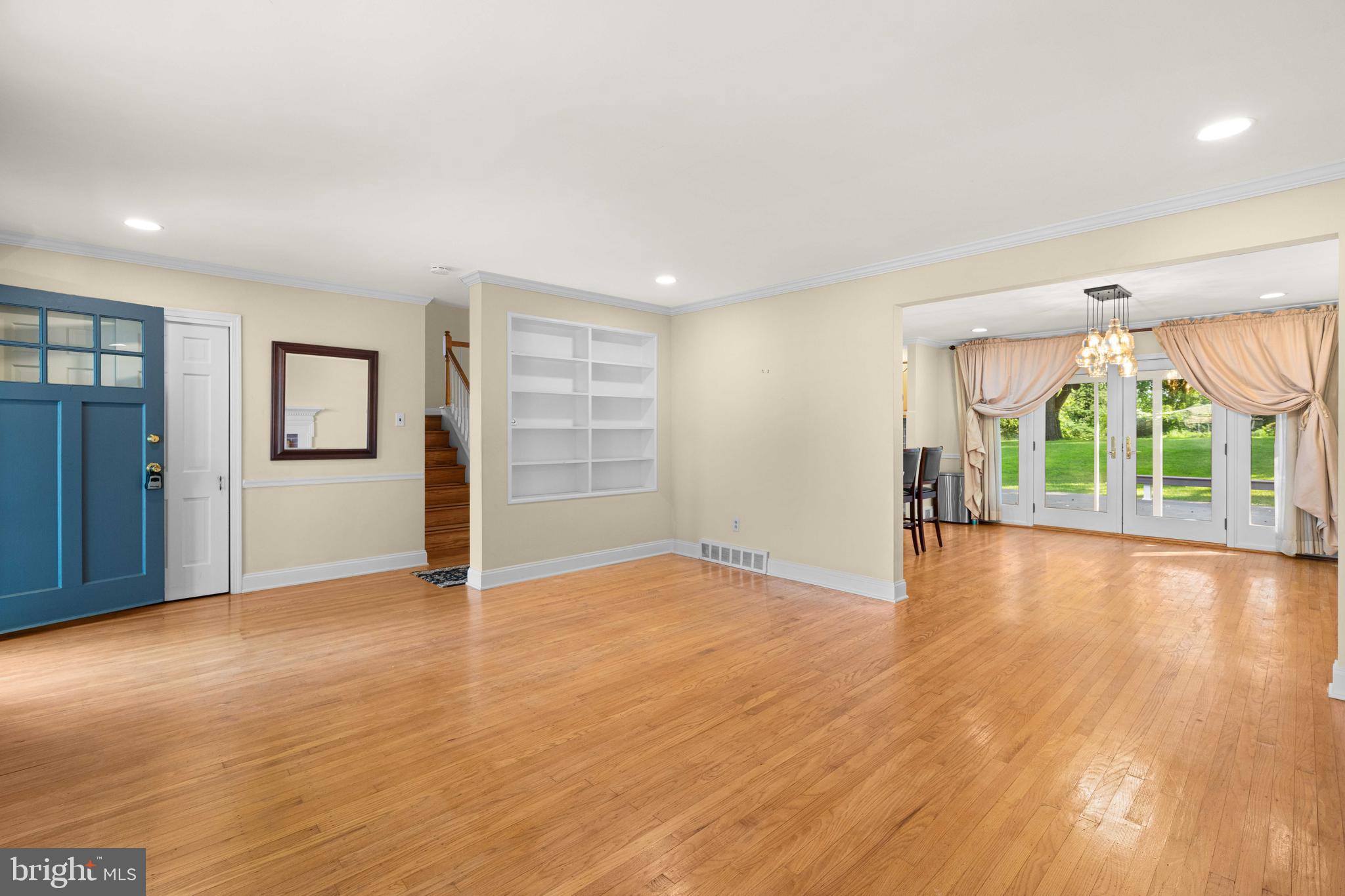 1420 Bradford Ln