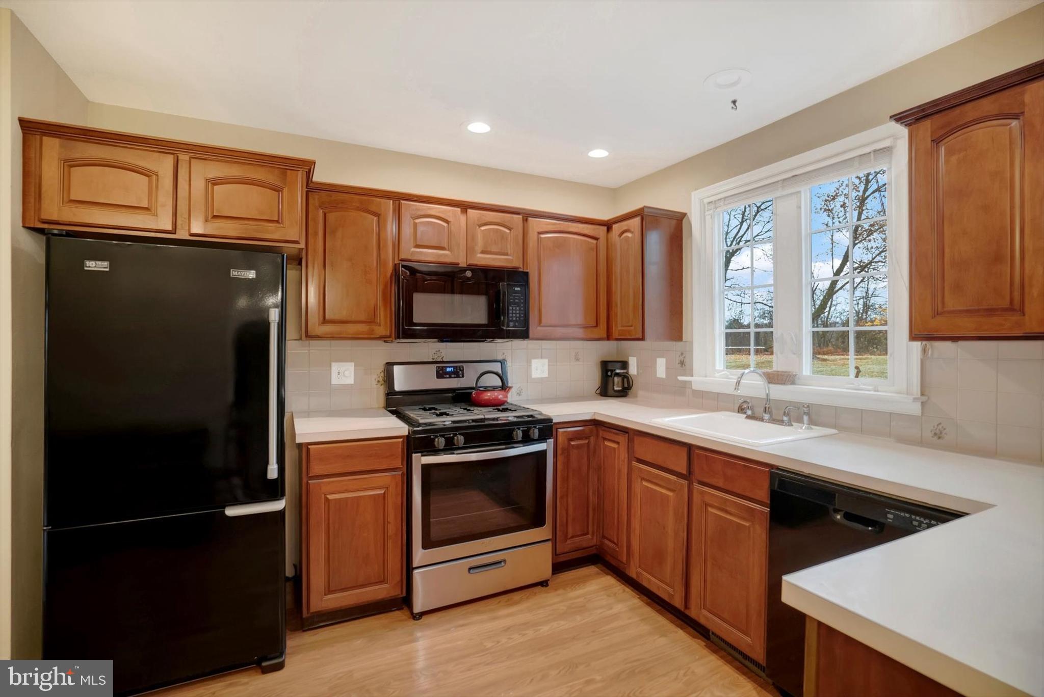 15 Flintlock Ln