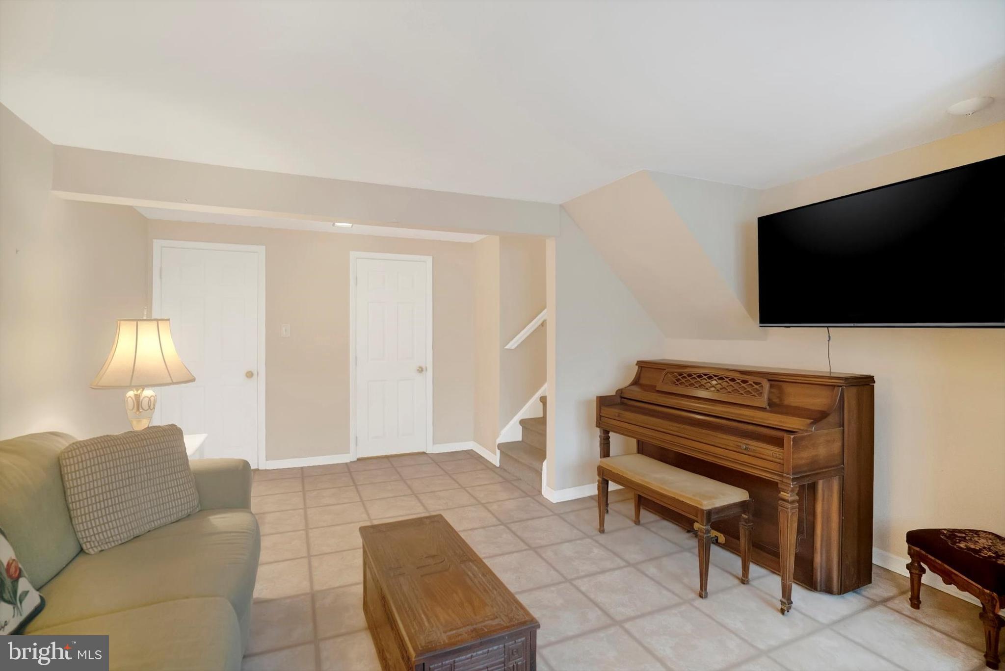 15 Flintlock Ln